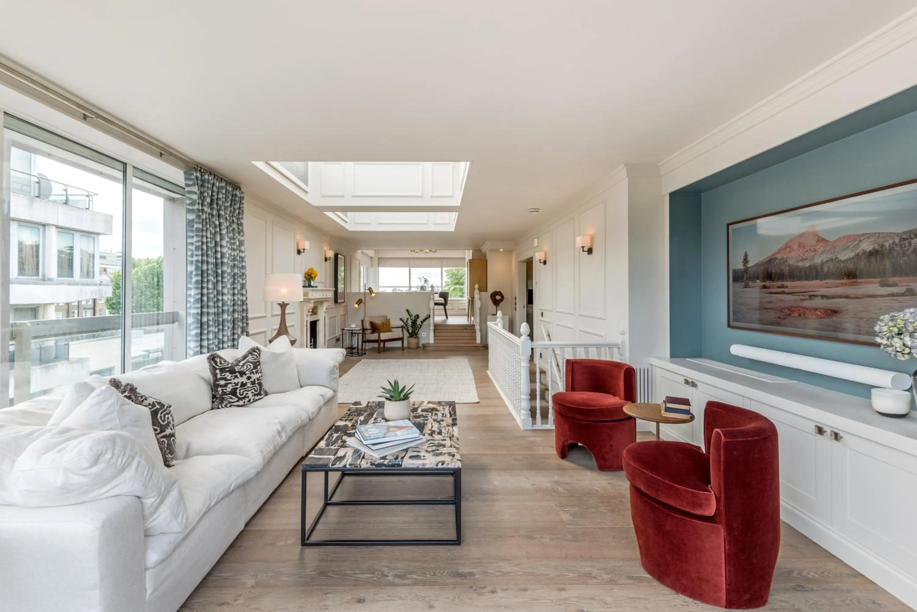 TV and multimedia in Buckingham & Lloyds