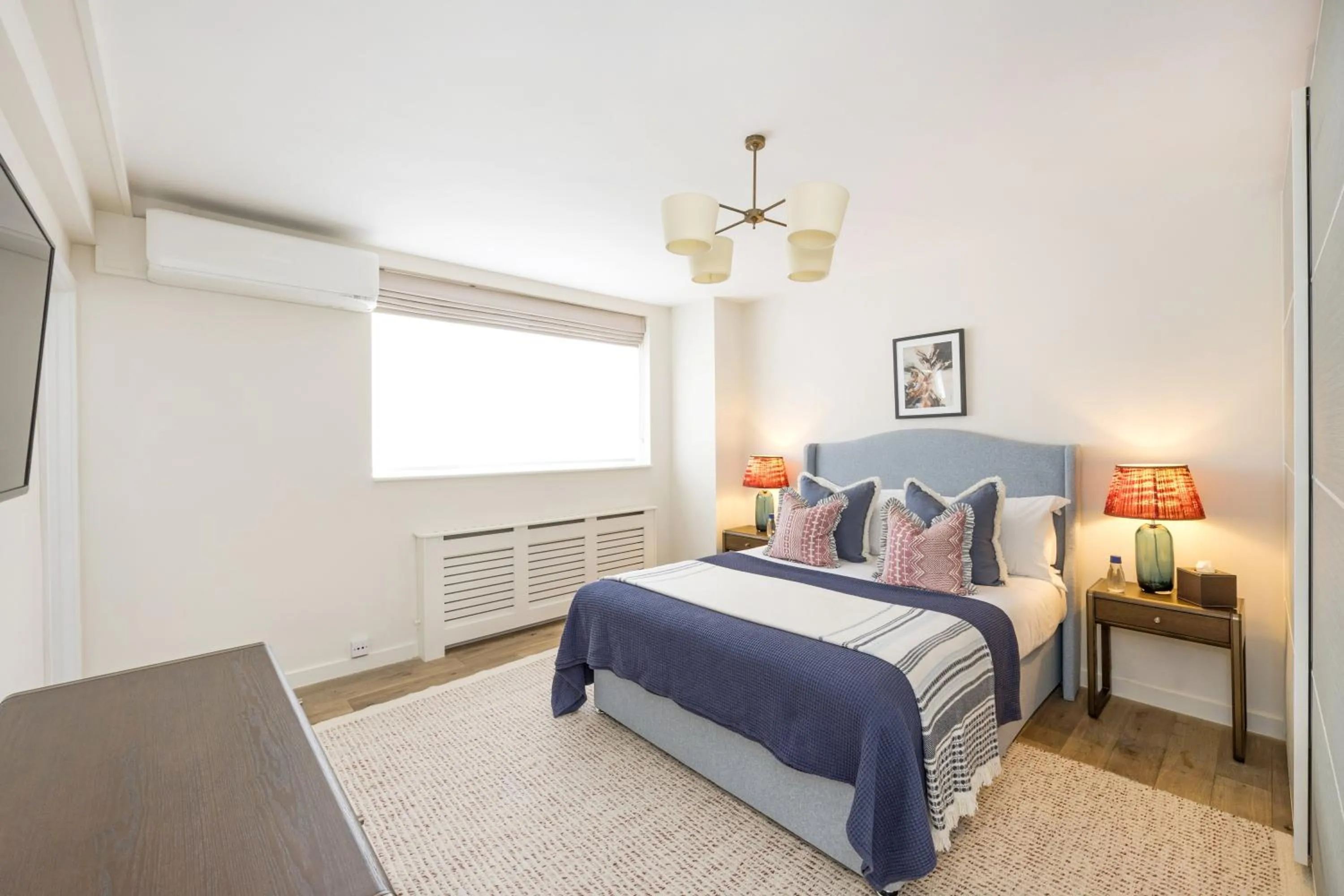 Bed in Buckingham & Lloyds