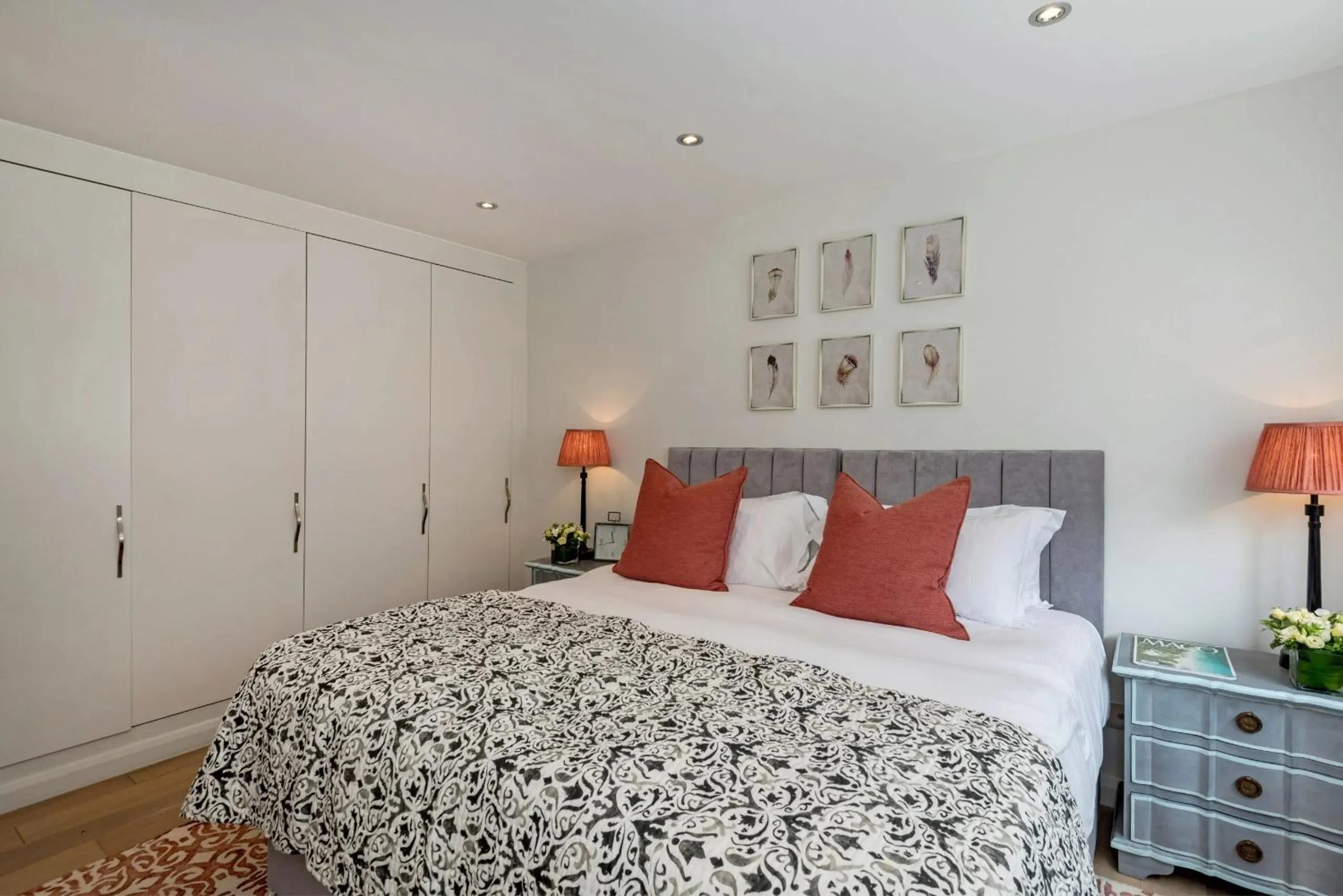 Bed in Buckingham & Lloyds