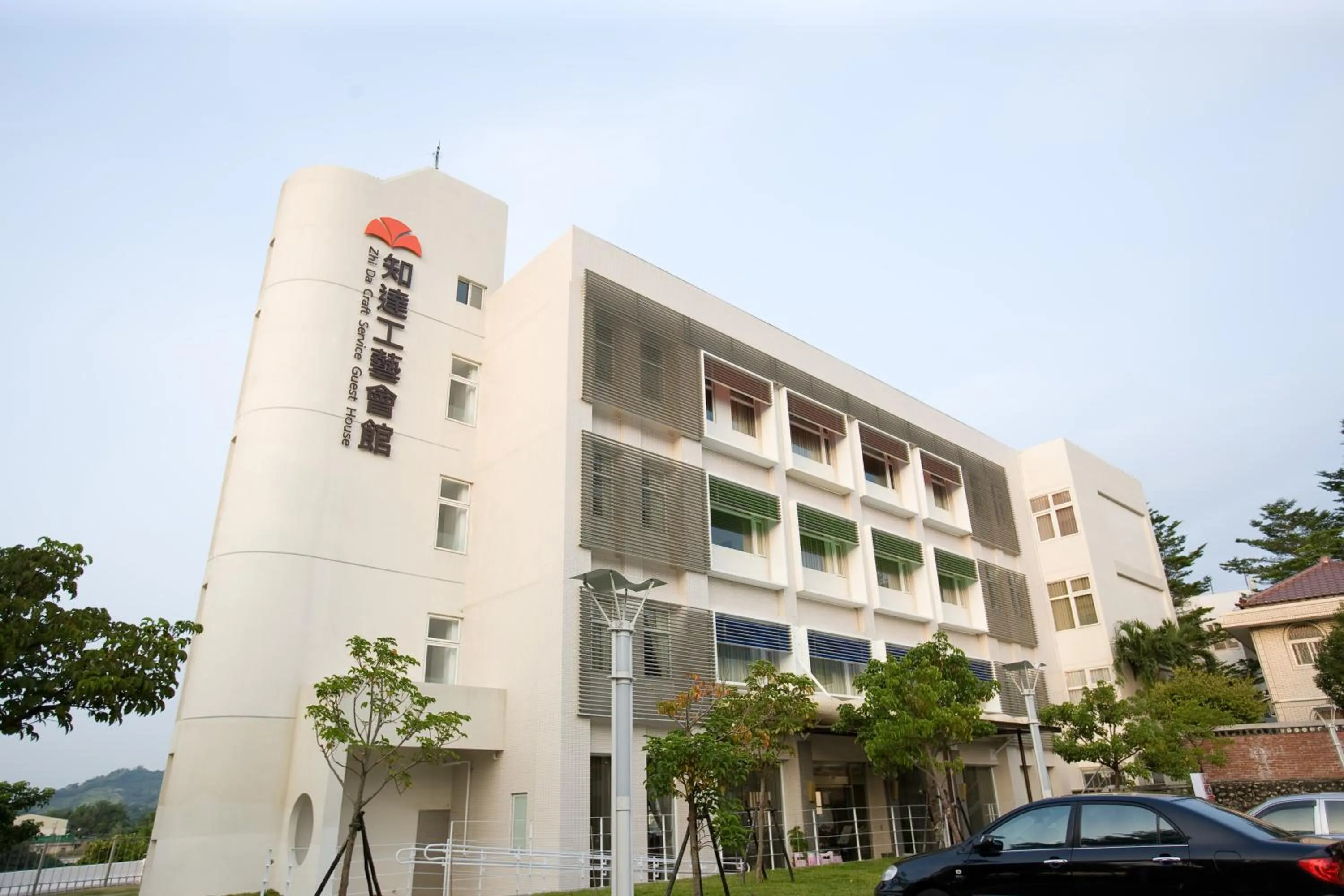 Facade/entrance in Zhi Da Craft Service Guest House