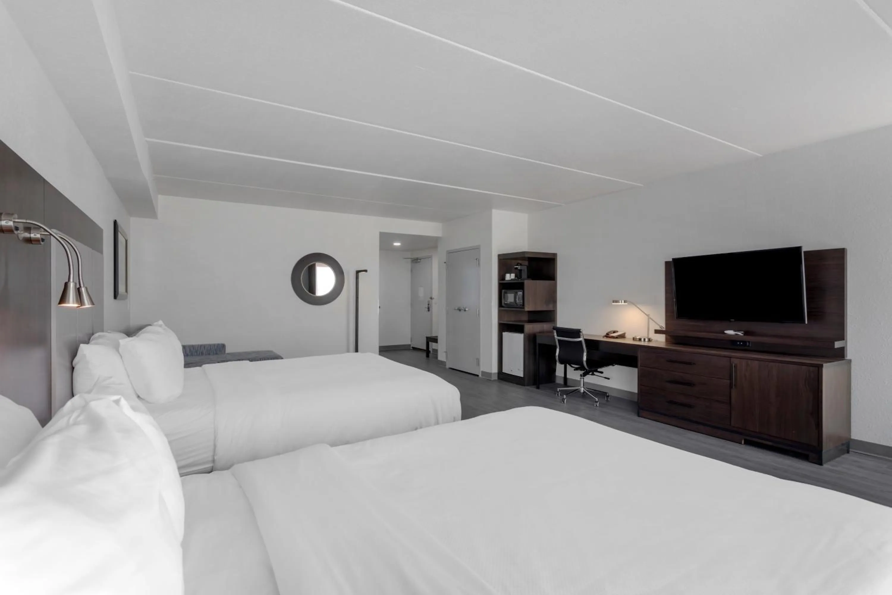 TV and multimedia, Bed in Comfort Suites Mt Juliet-Nashville Area