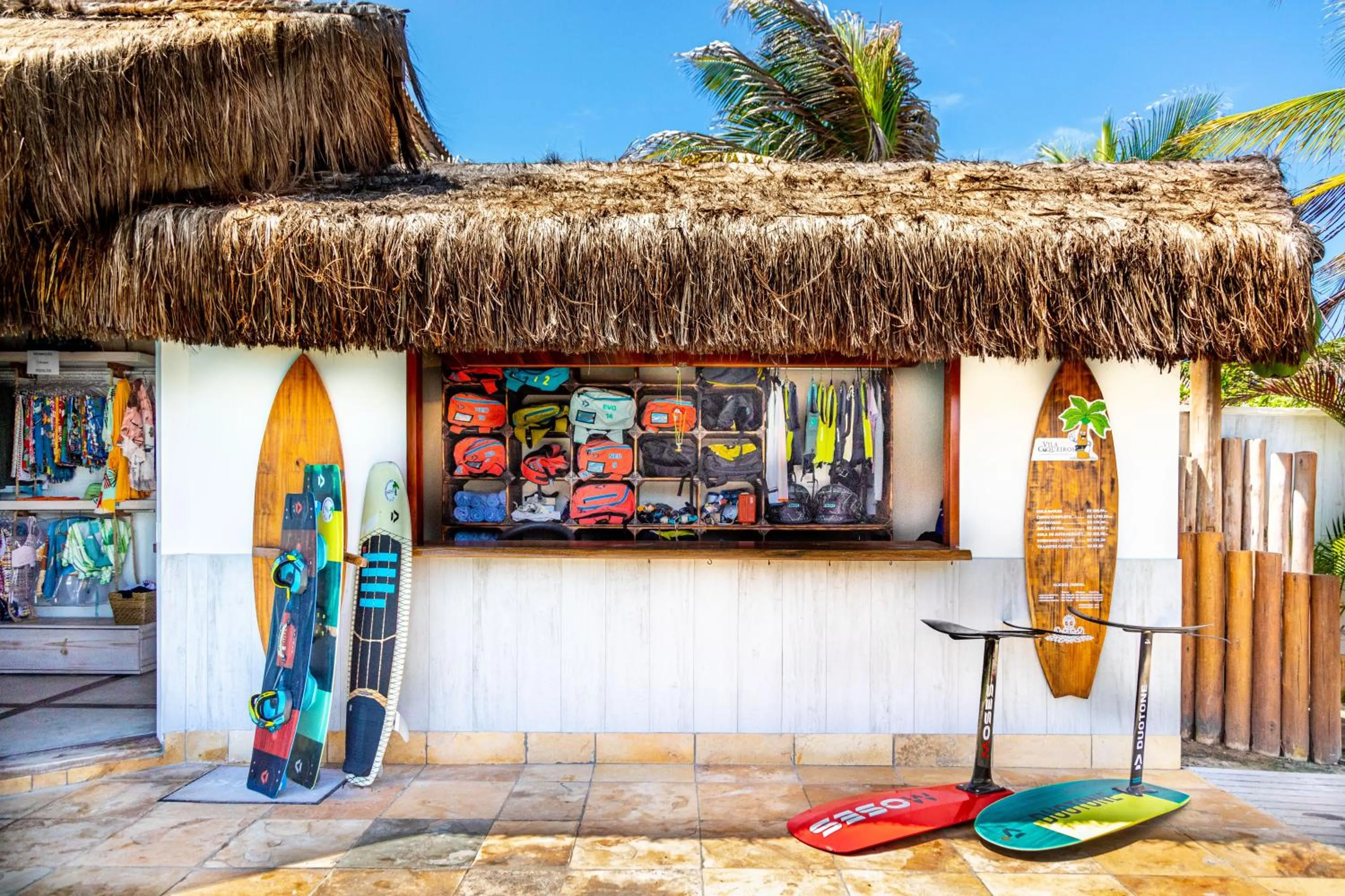 On-site shops in Vila Coqueiros Boutique Hotel