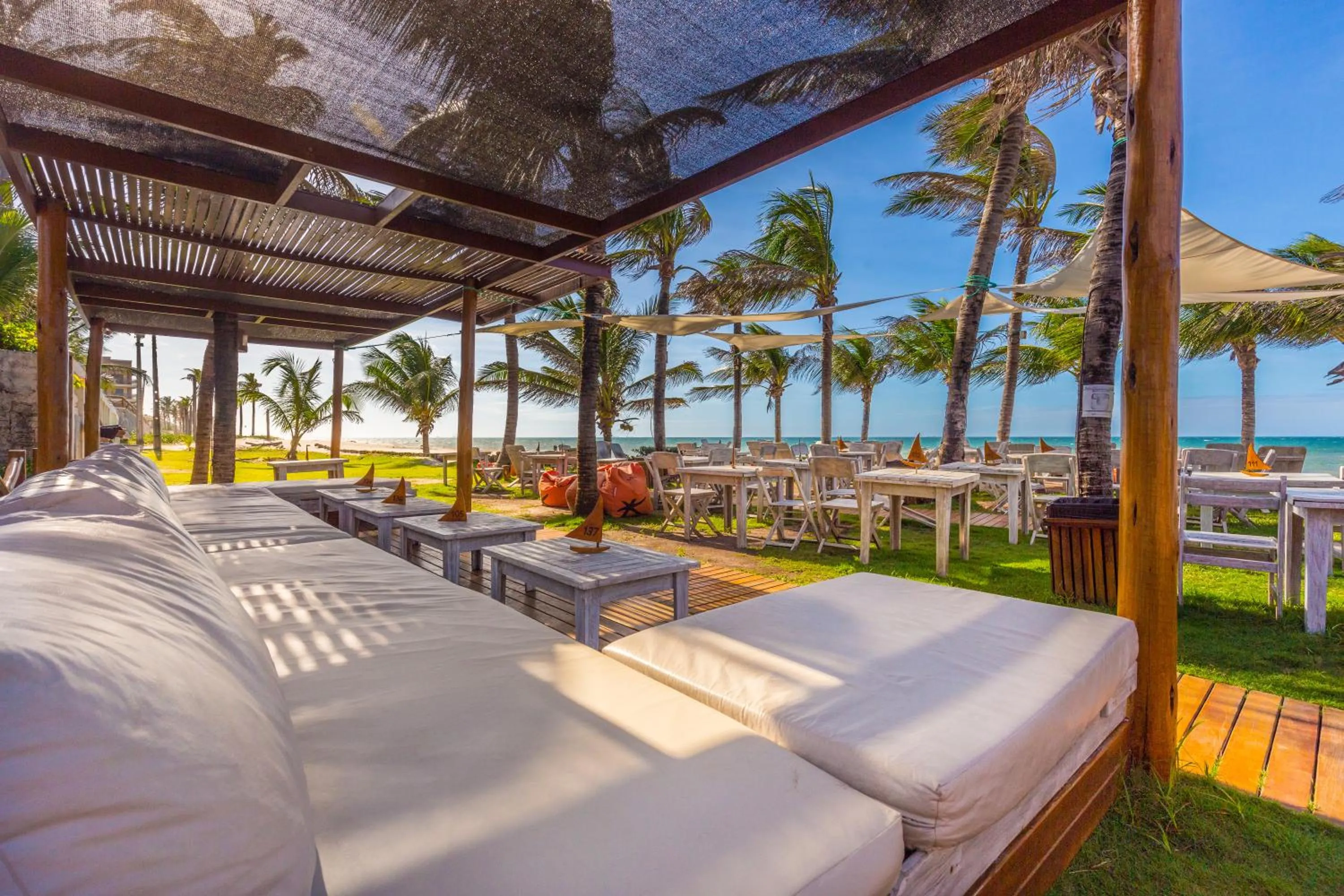 Restaurant/places to eat in Vila Coqueiros Boutique Hotel