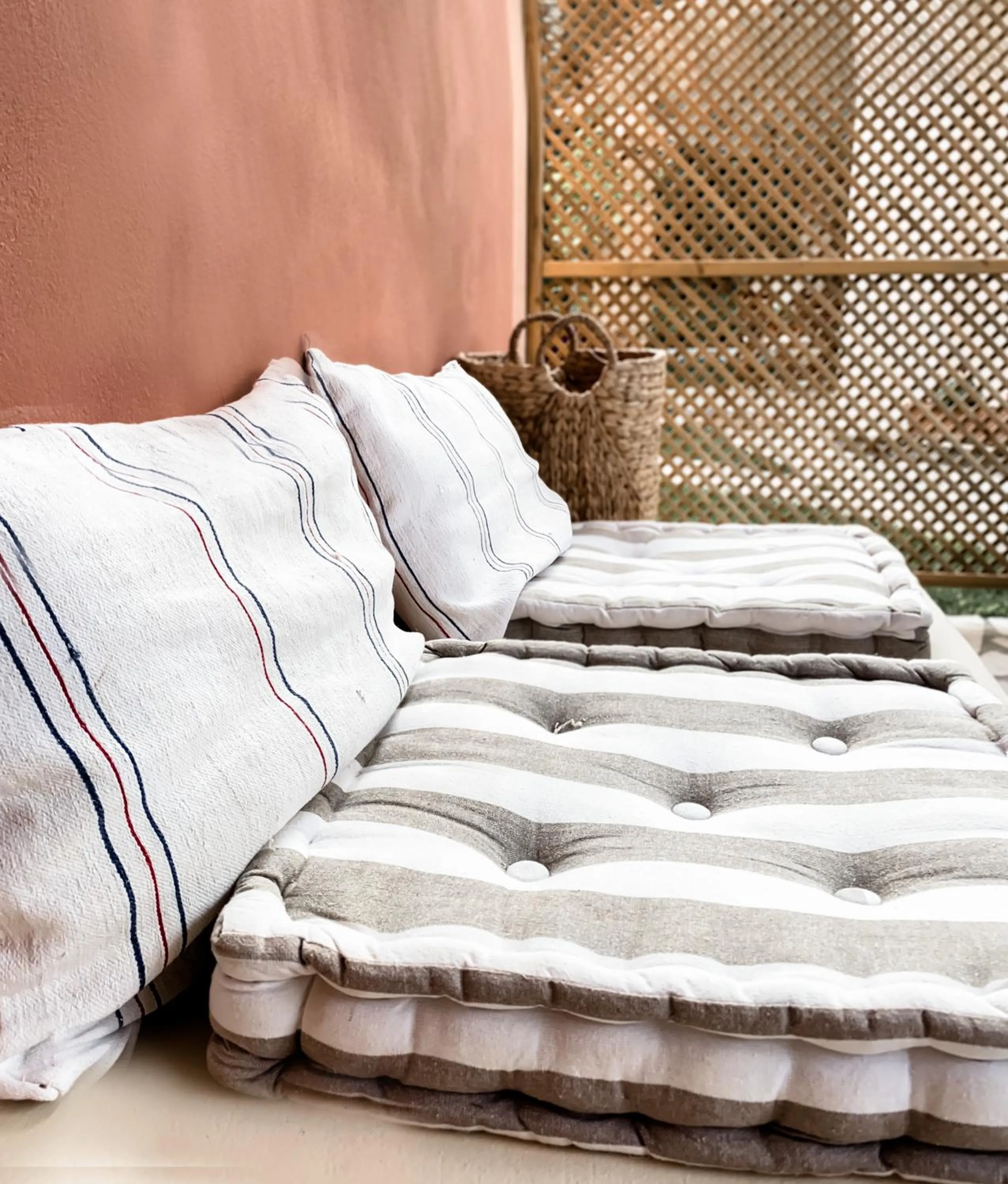Balcony/Terrace, Bed in Kaloudis Studios & Apartments