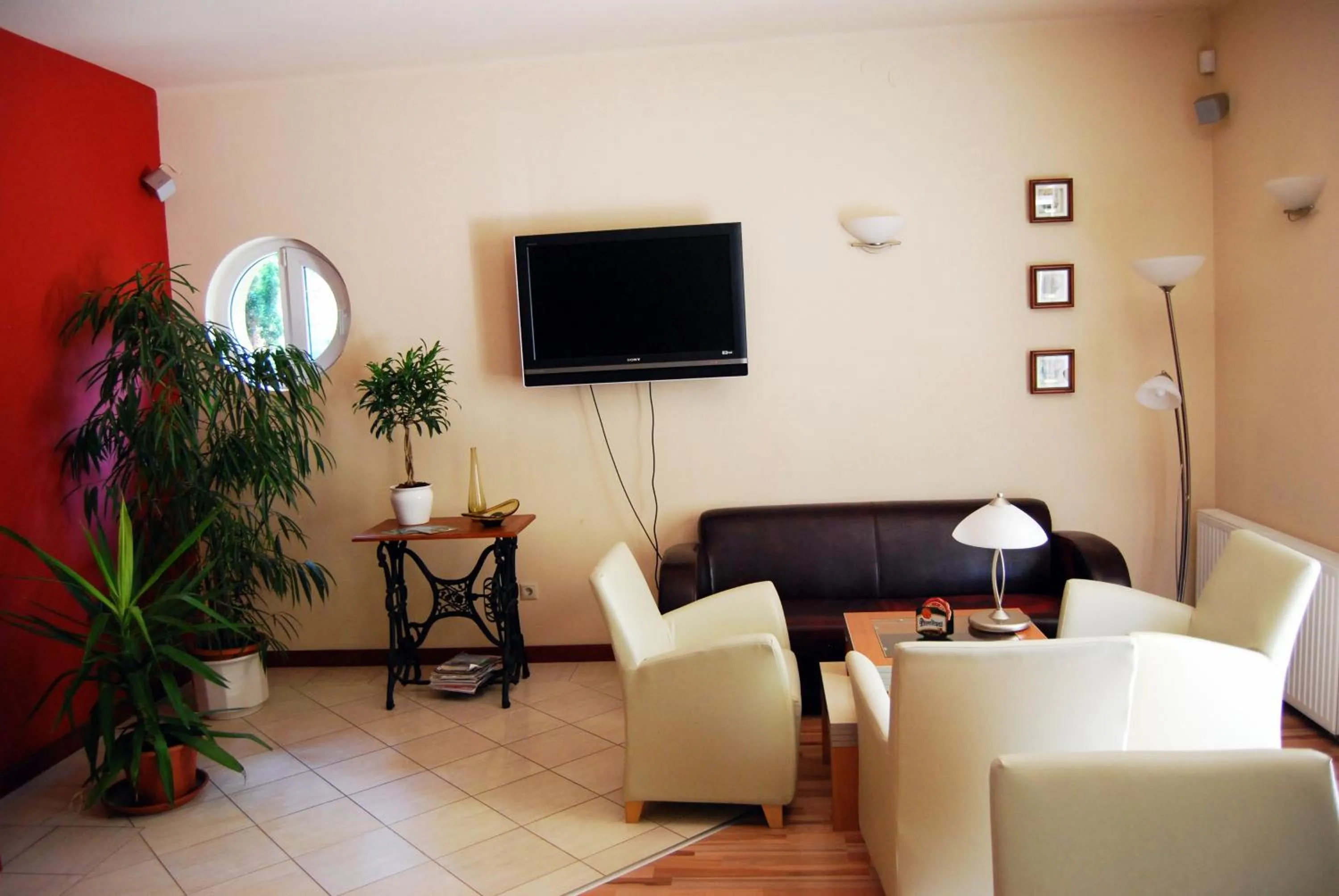 TV and multimedia in Villa Dorottya