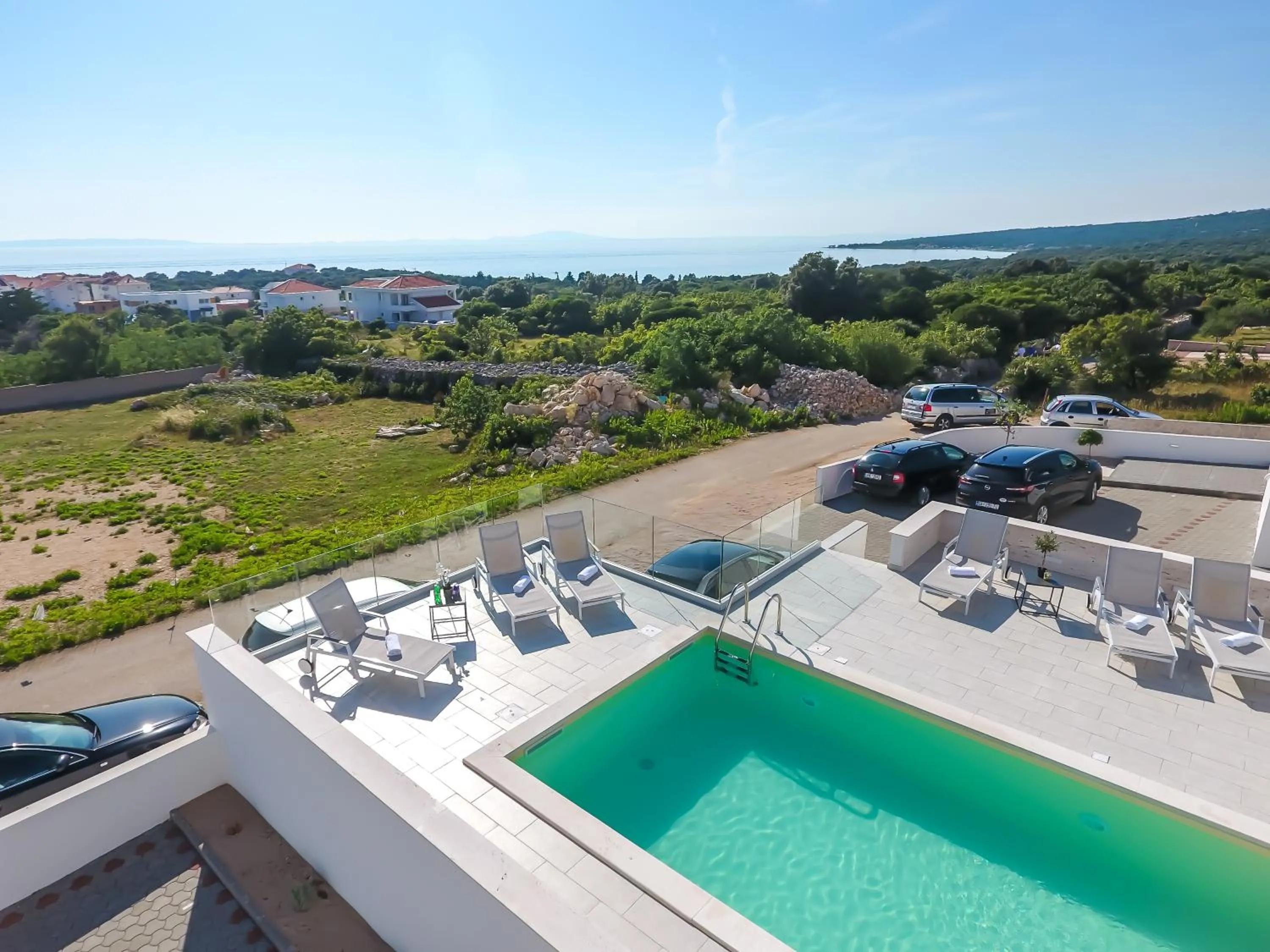 Neighbourhood in Pool Apartments Villa Dalia