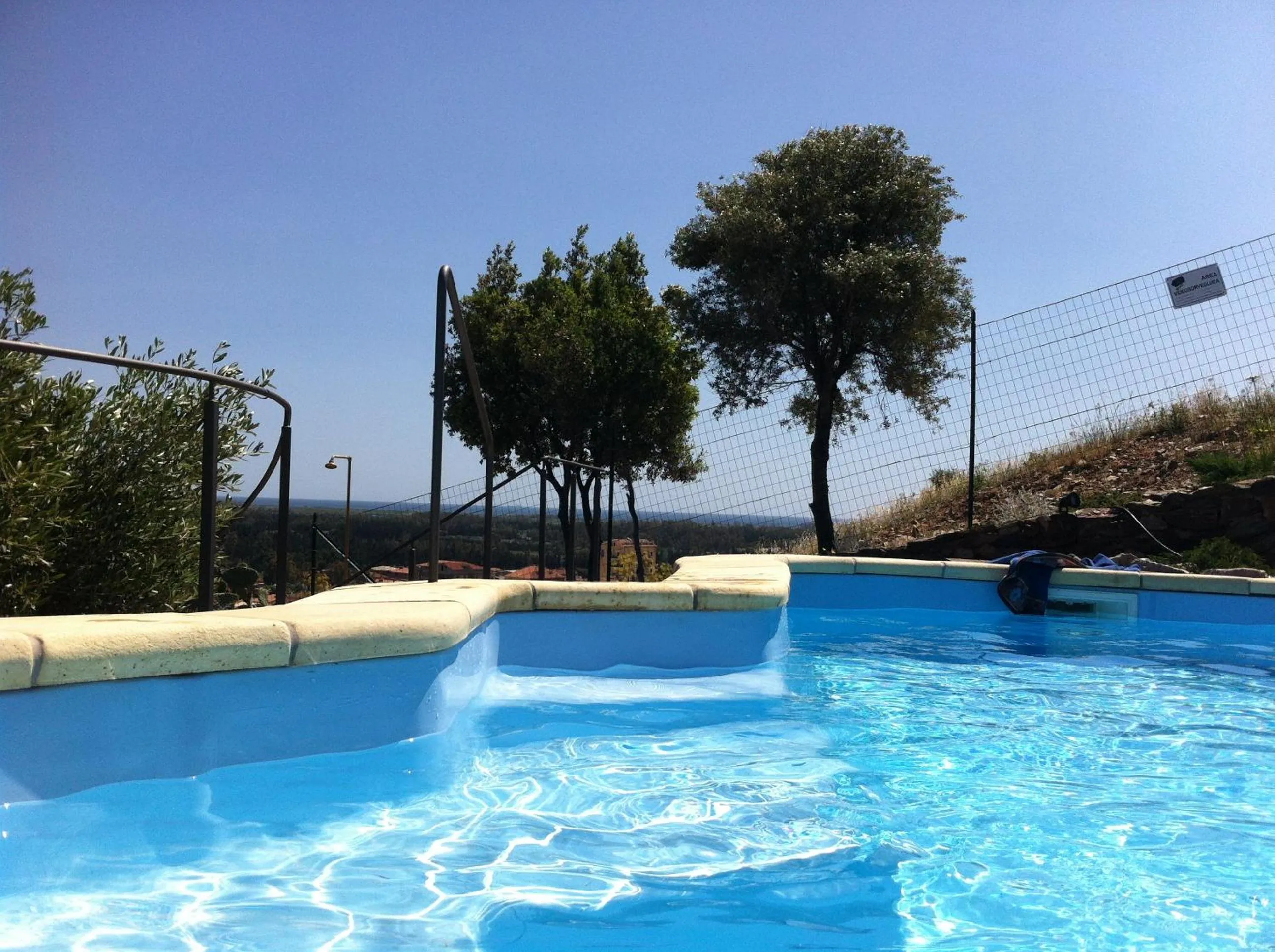 Swimming pool in Residenza Petrera