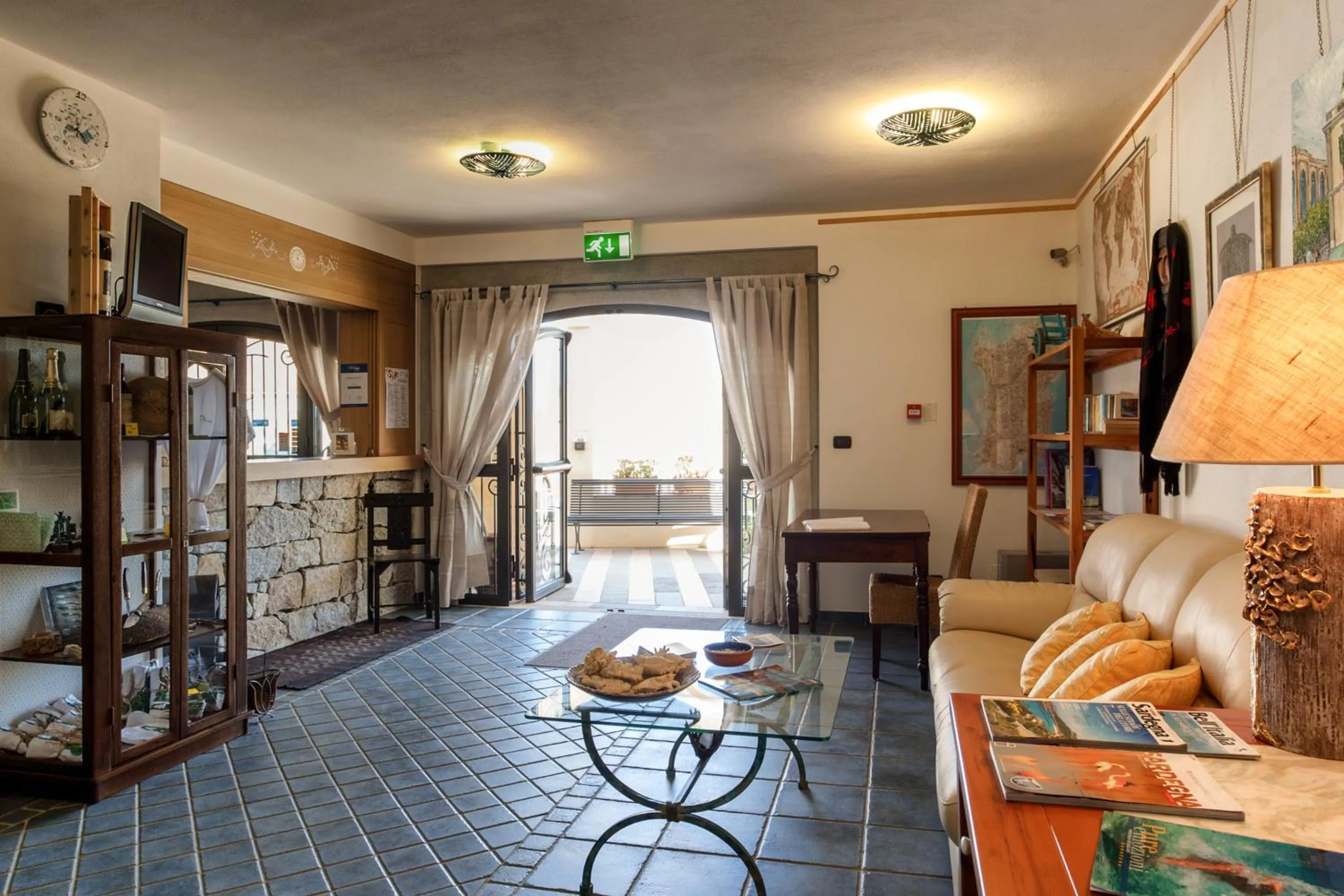 Lobby or reception, Bed in Residenza Petrera