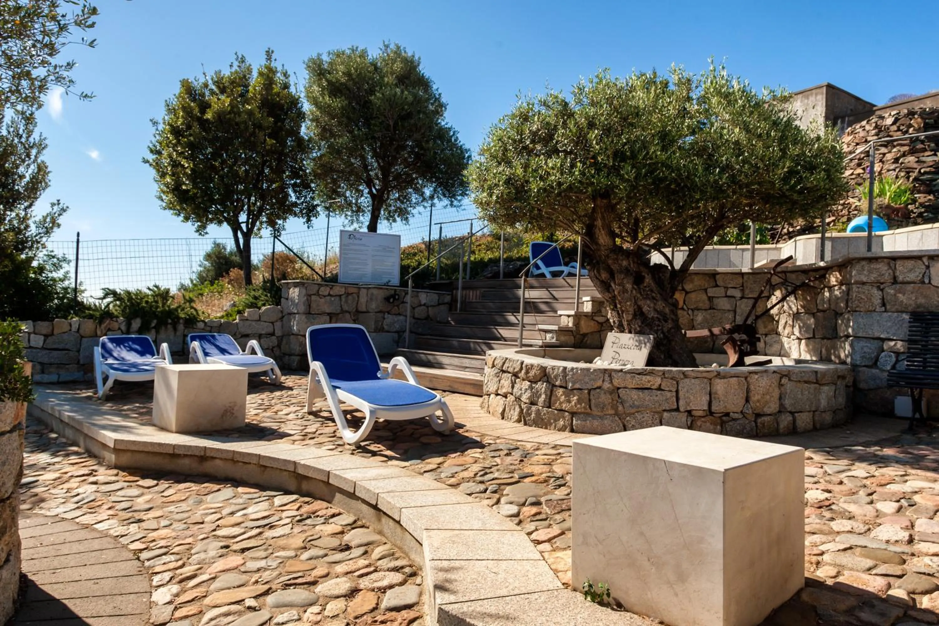 Day in Residenza Petrera