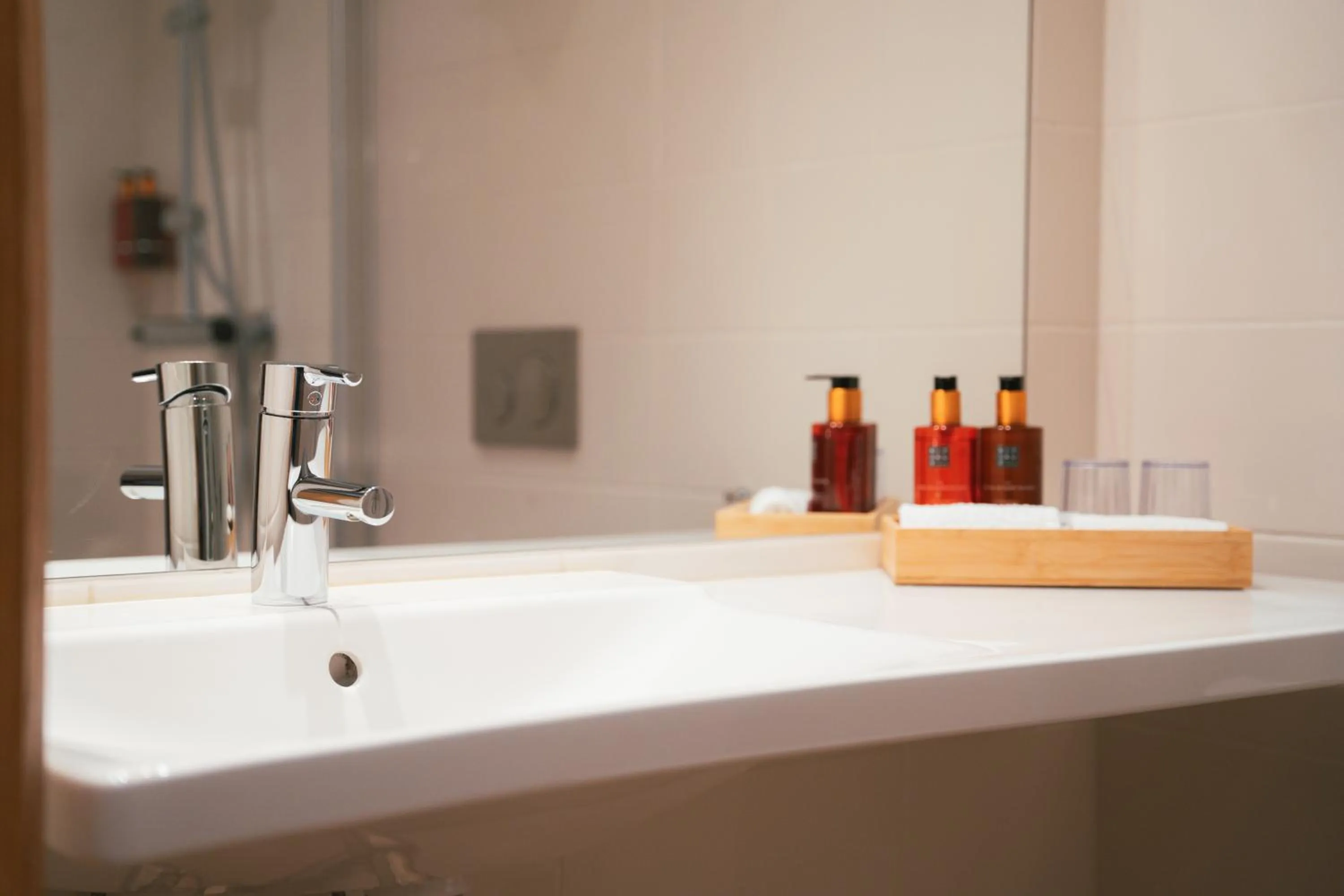 Bathroom in Wood Hotel by Frich's