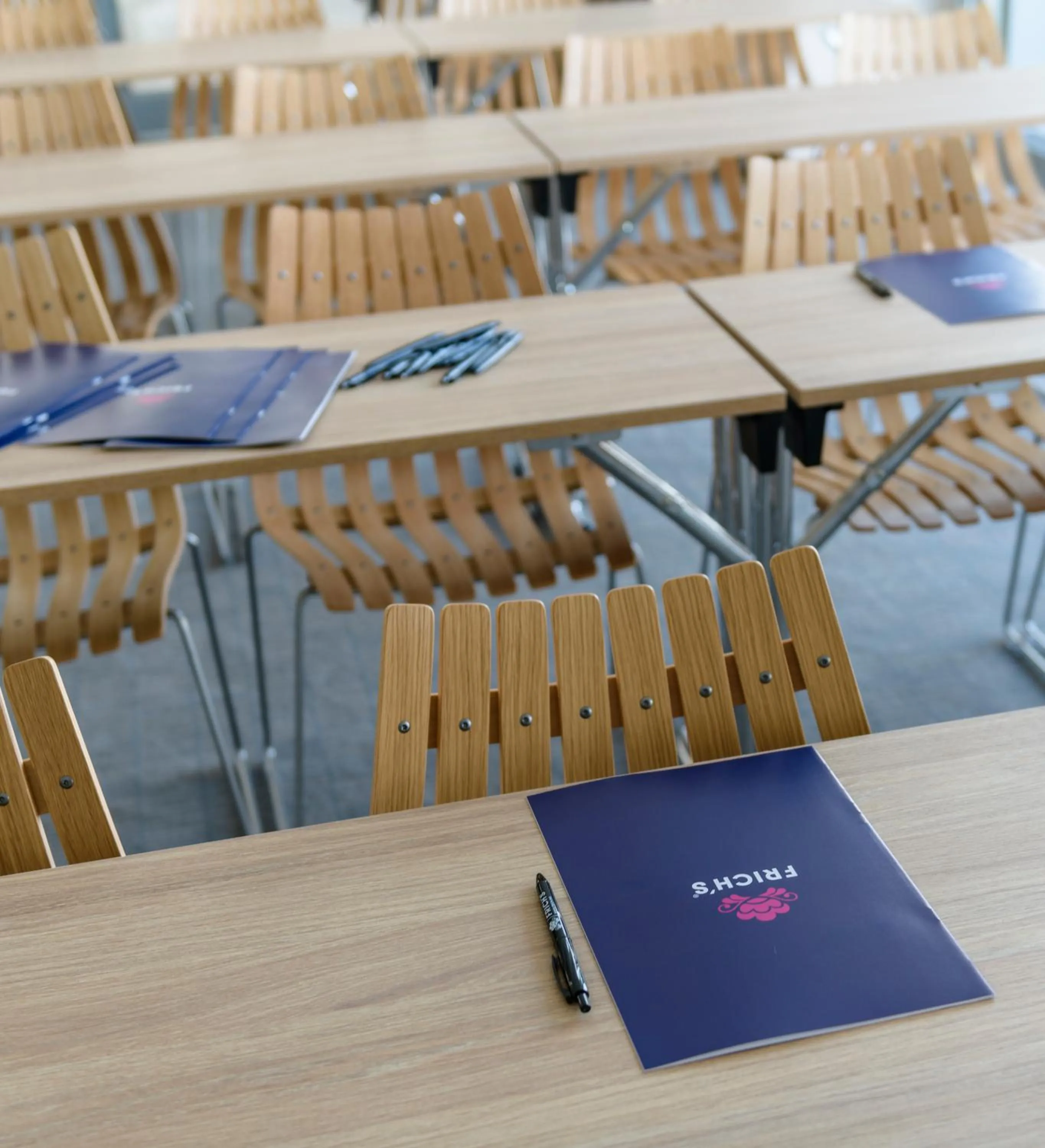 Meeting/conference room in Wood Hotel by Frich's