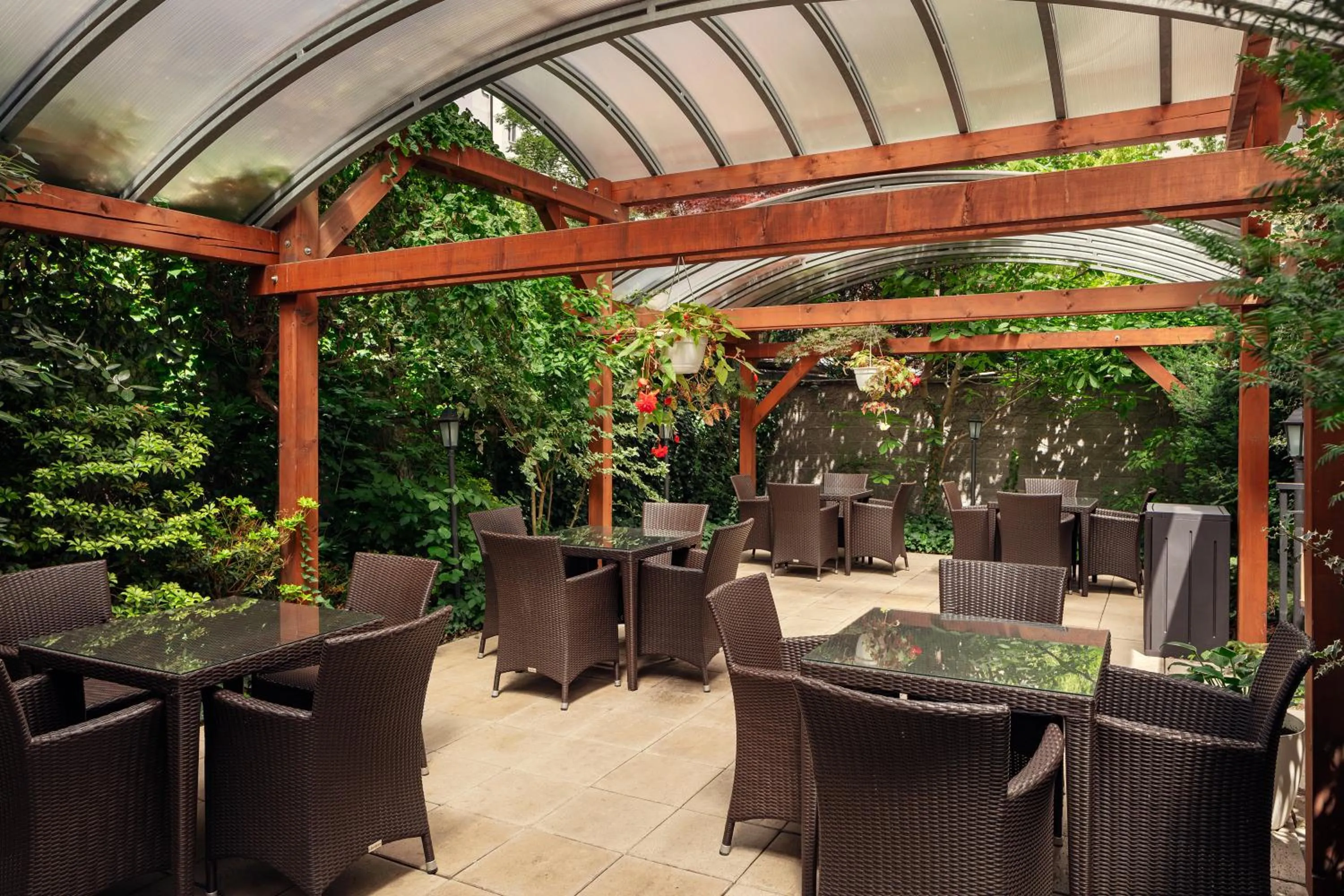 Garden in Alqush Downtown Hotel