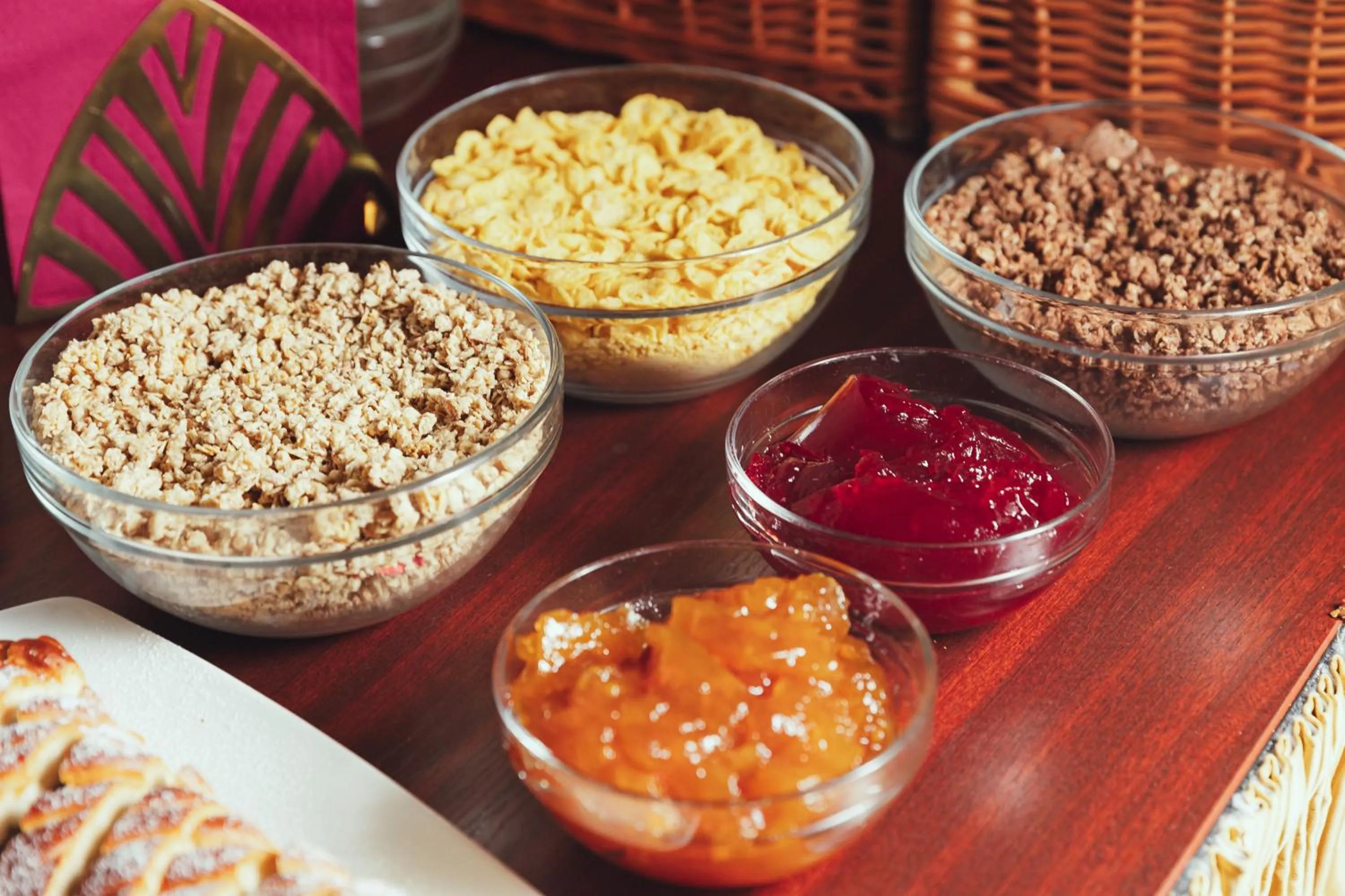 Breakfast in Alqush Downtown Hotel