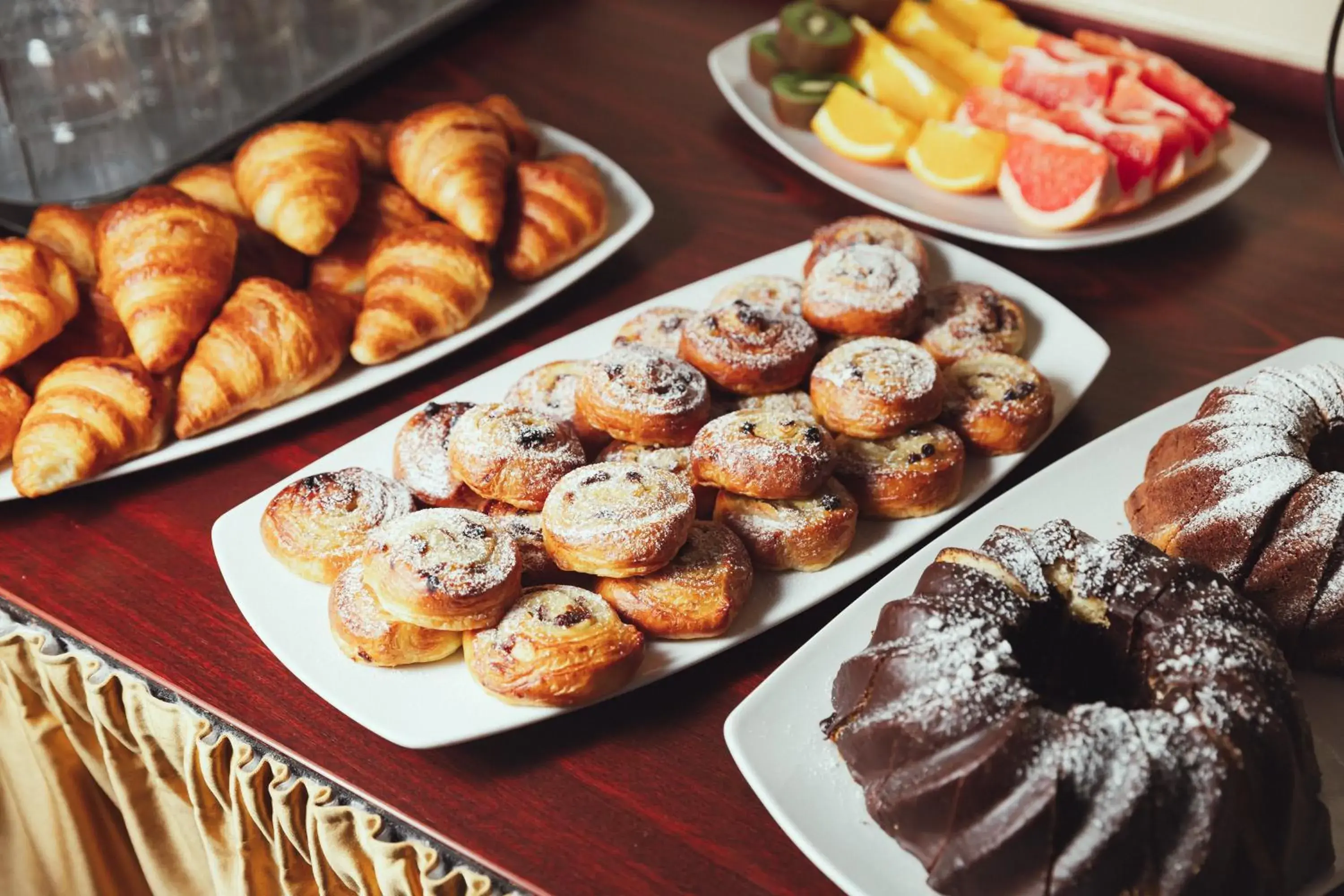 Breakfast in Alqush Downtown Hotel Breakfast in Alqush Downtown Hotel