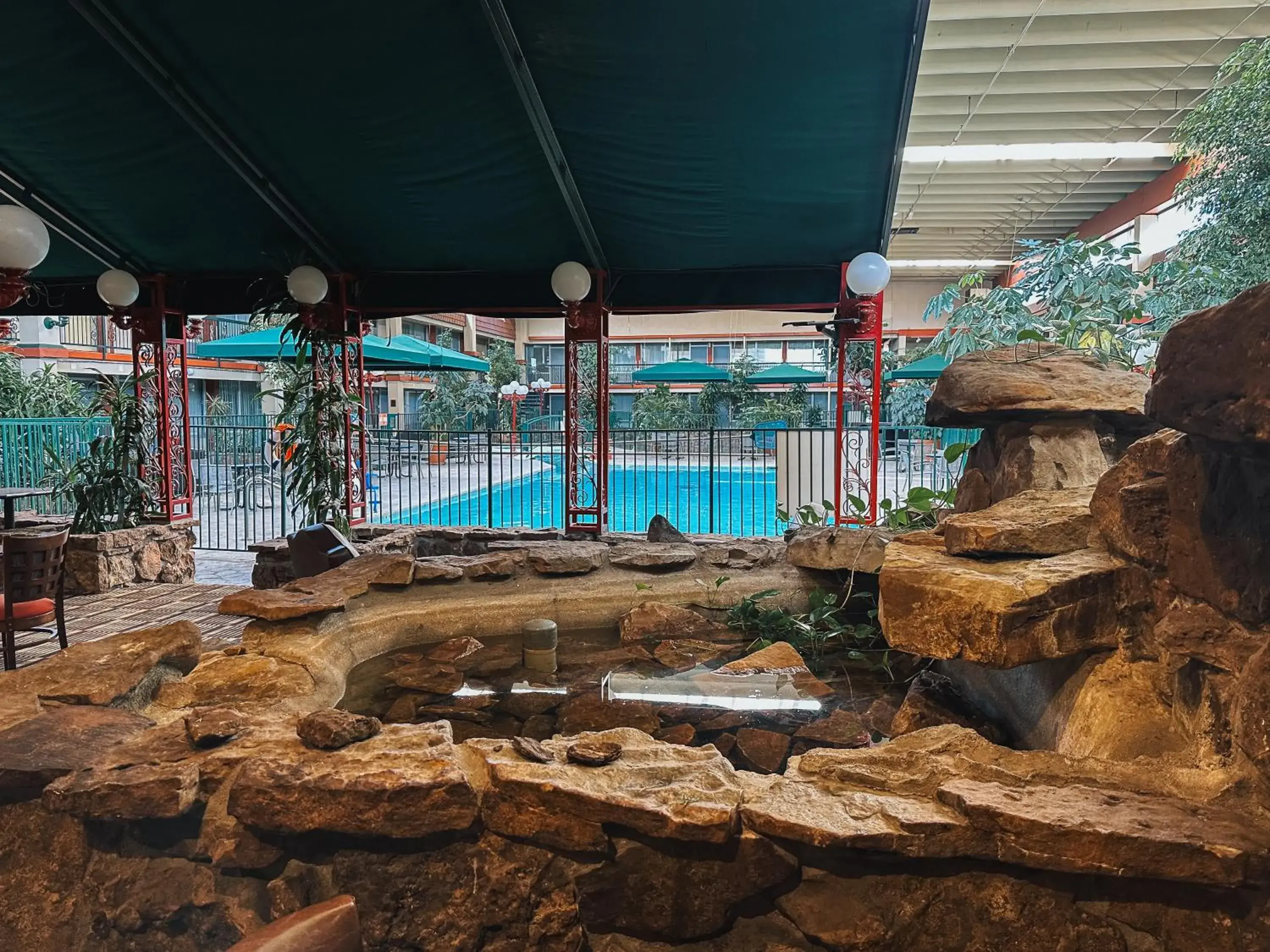 Restaurant/places to eat in Clarion Inn Restaurant/places to eat in Clarion Inn