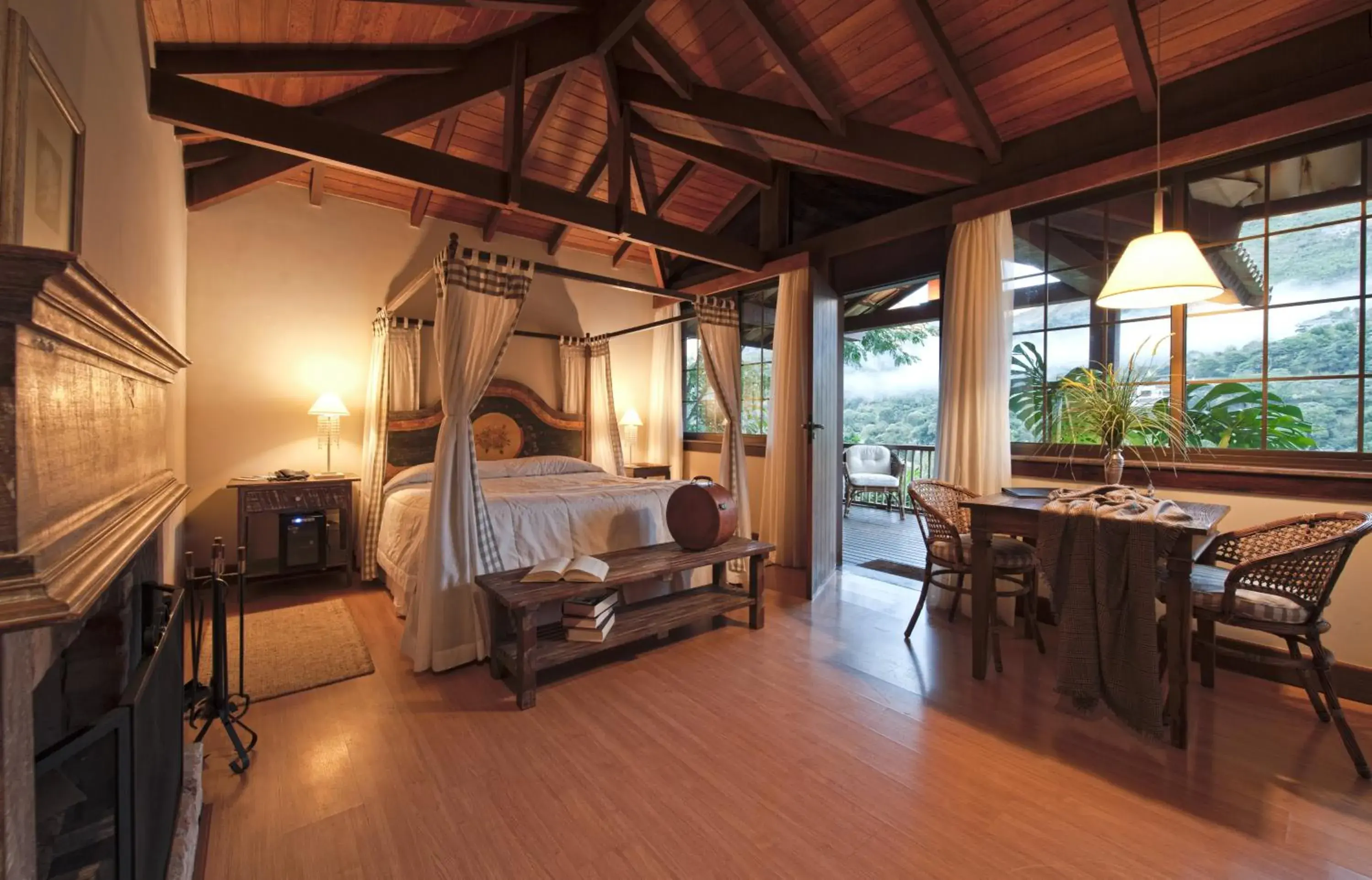 Superior Chalet in Pousada Les Roches Superior Chalet in Pousada Les Roches