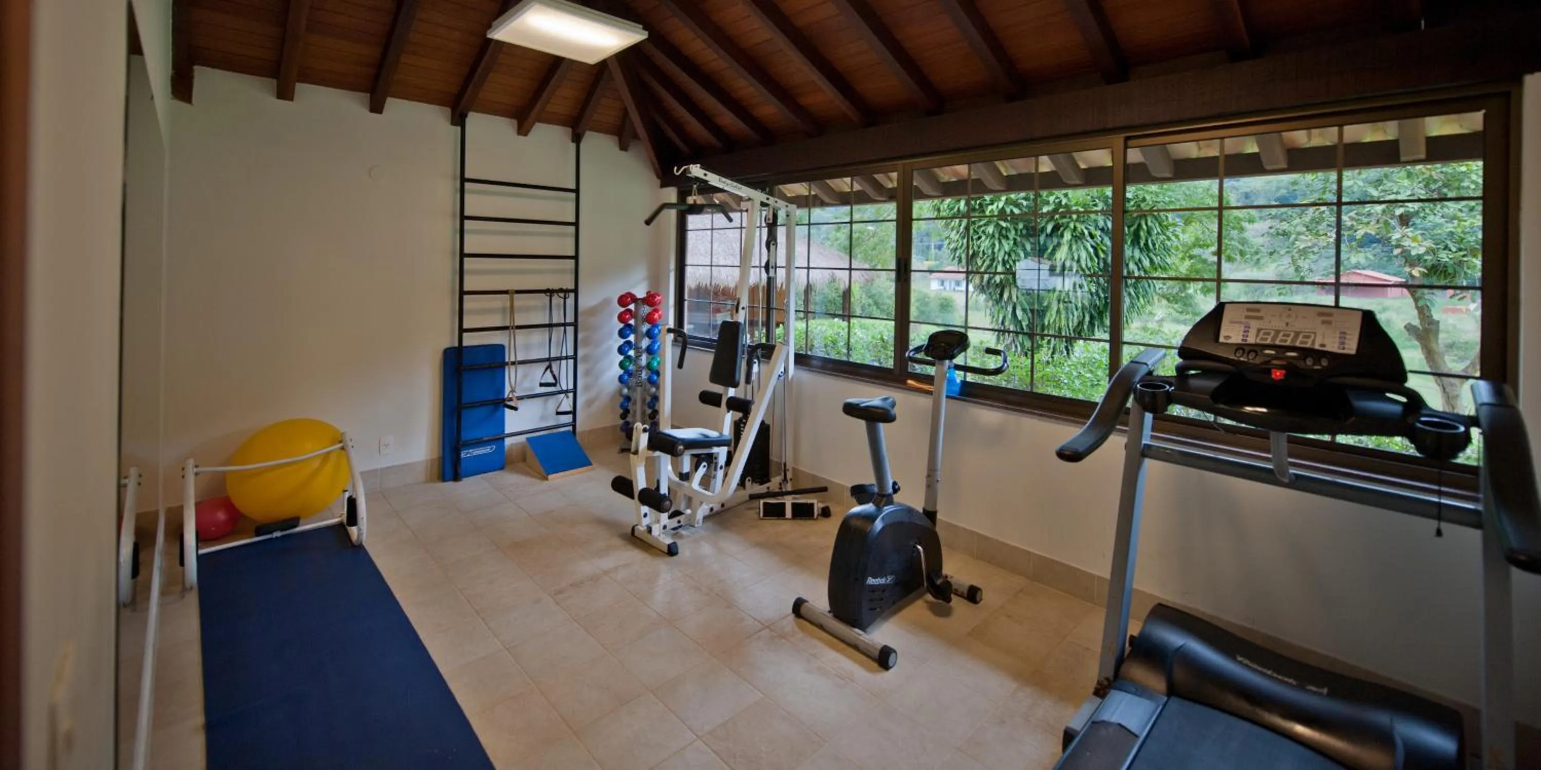 Fitness centre/facilities in Pousada Les Roches