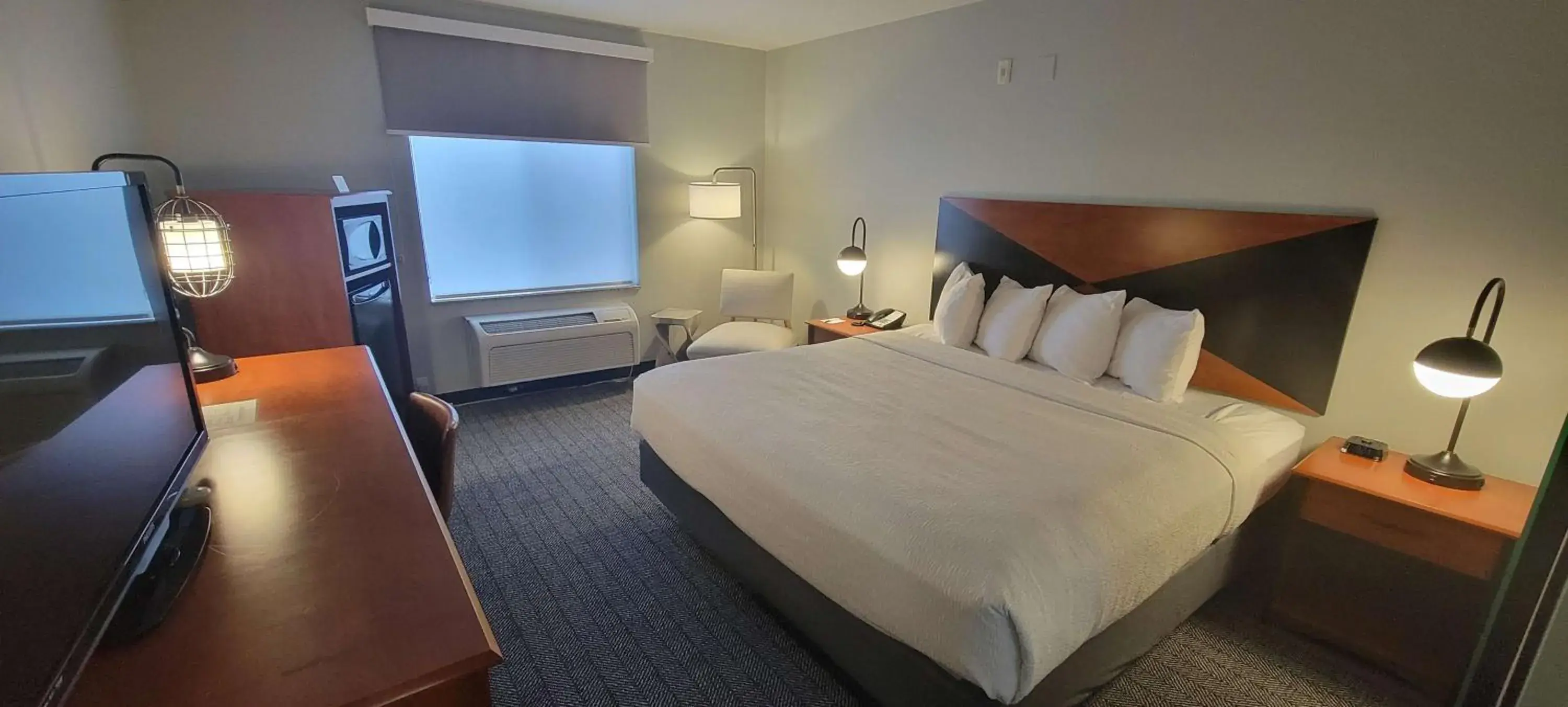 Bedroom, Bed in Best Western Kennewick Tri-Cities Center Bedroom, Bed in Best Western Kennewick Tri-Cities Center