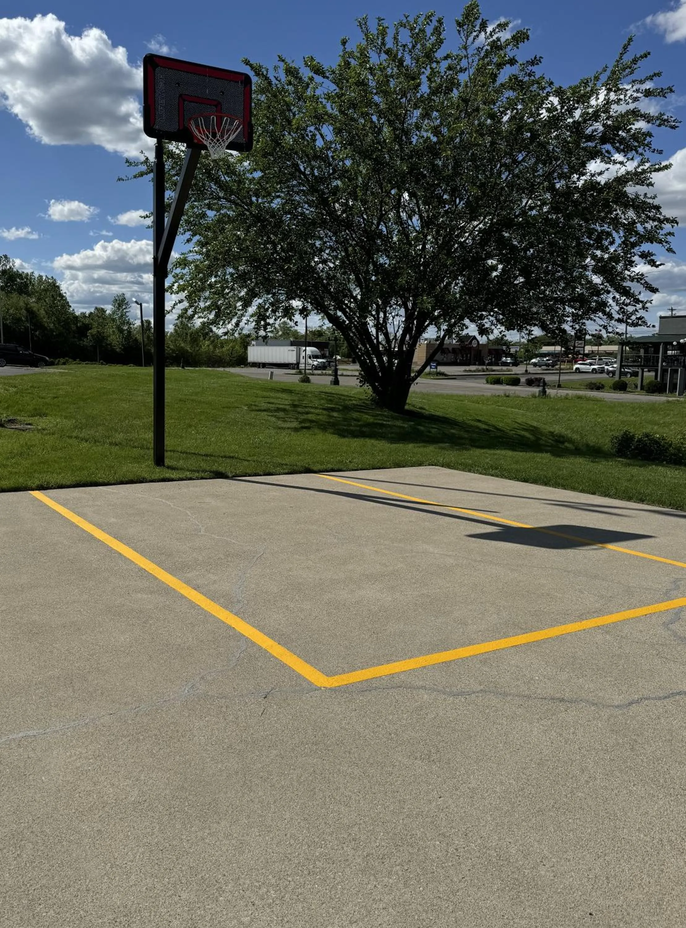 Children play ground in Quality Inn Mason Near Kings Island