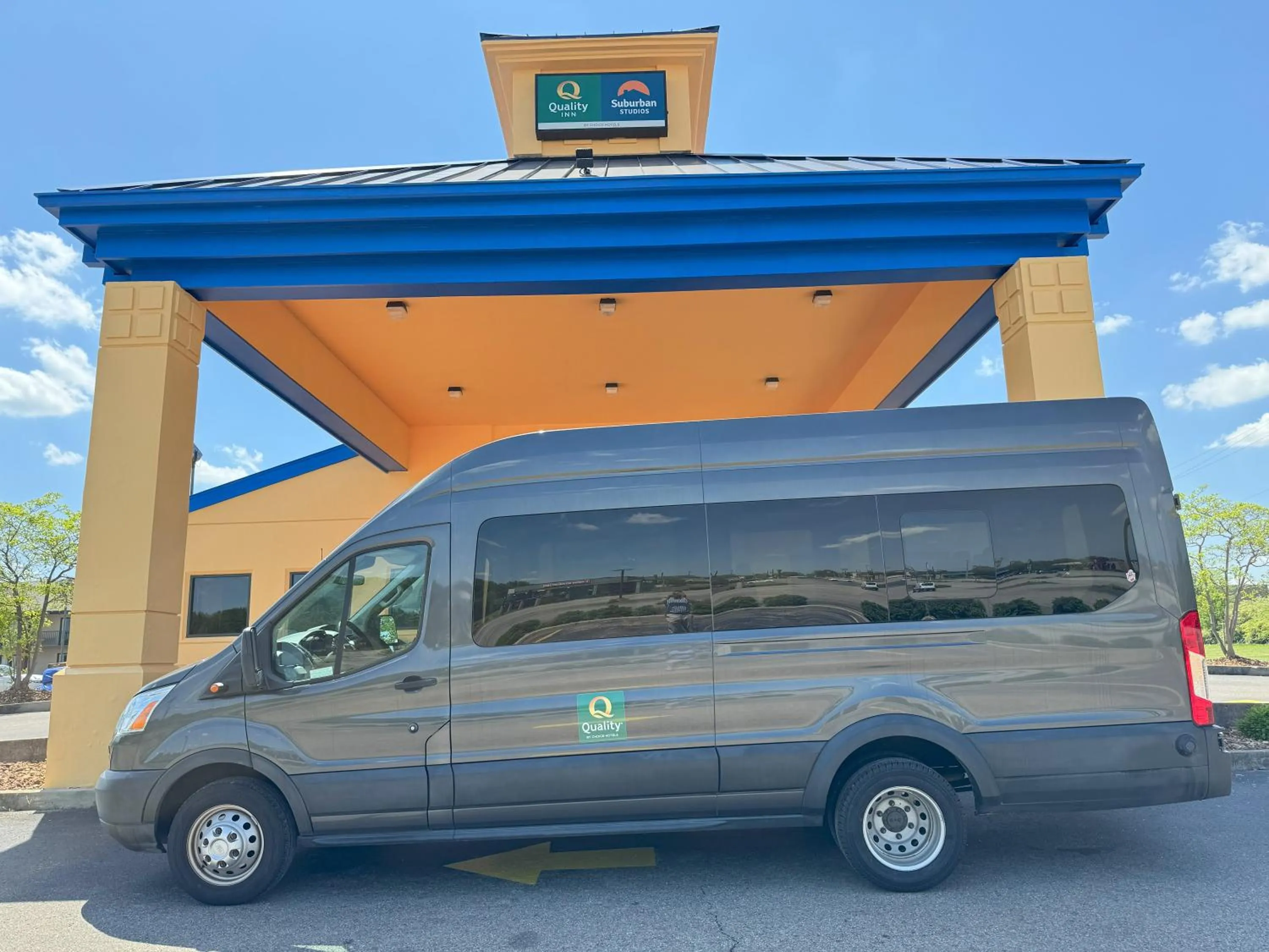 shuttle in Quality Inn Mason Near Kings Island