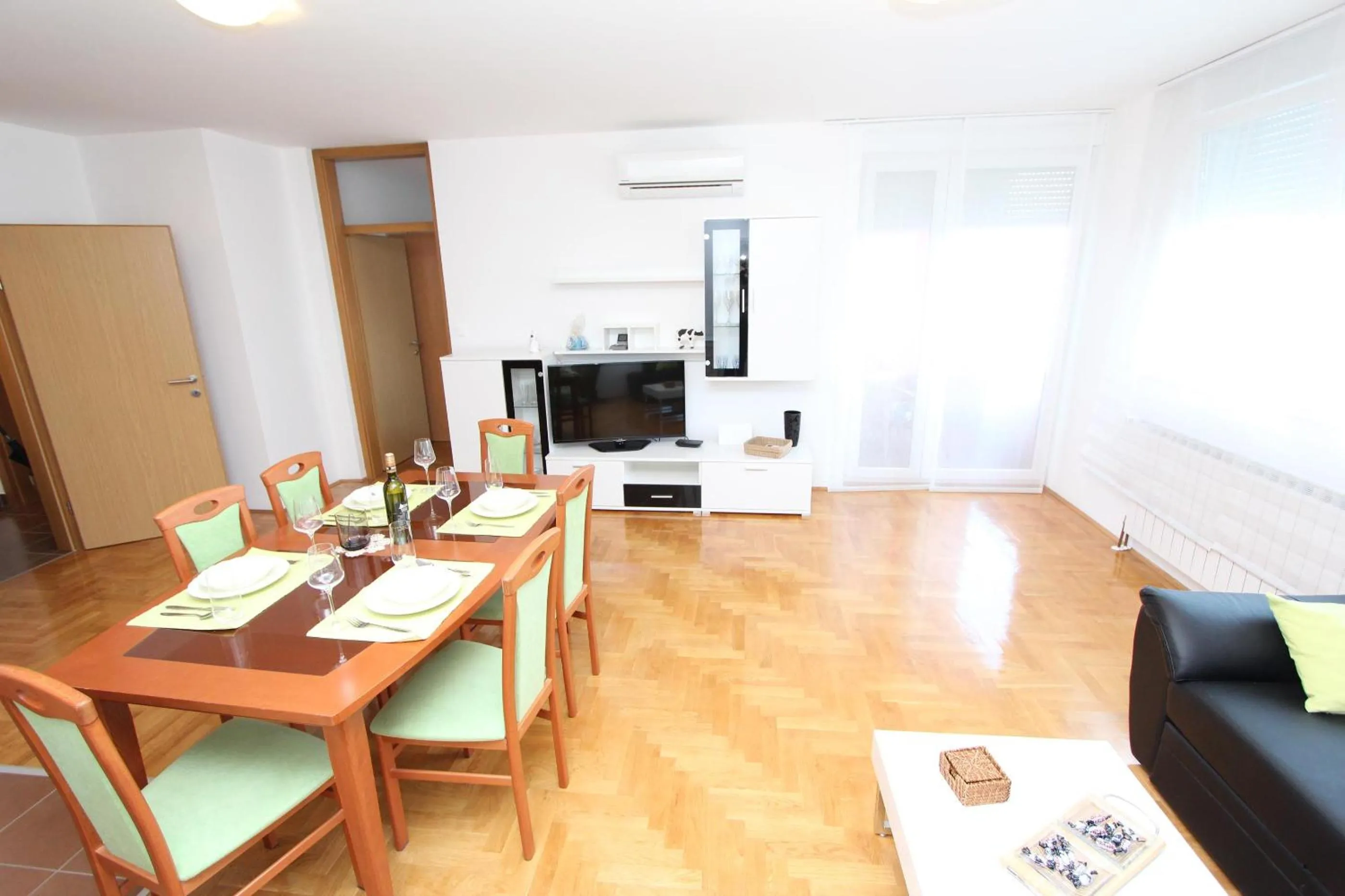 Apartment Mladen
