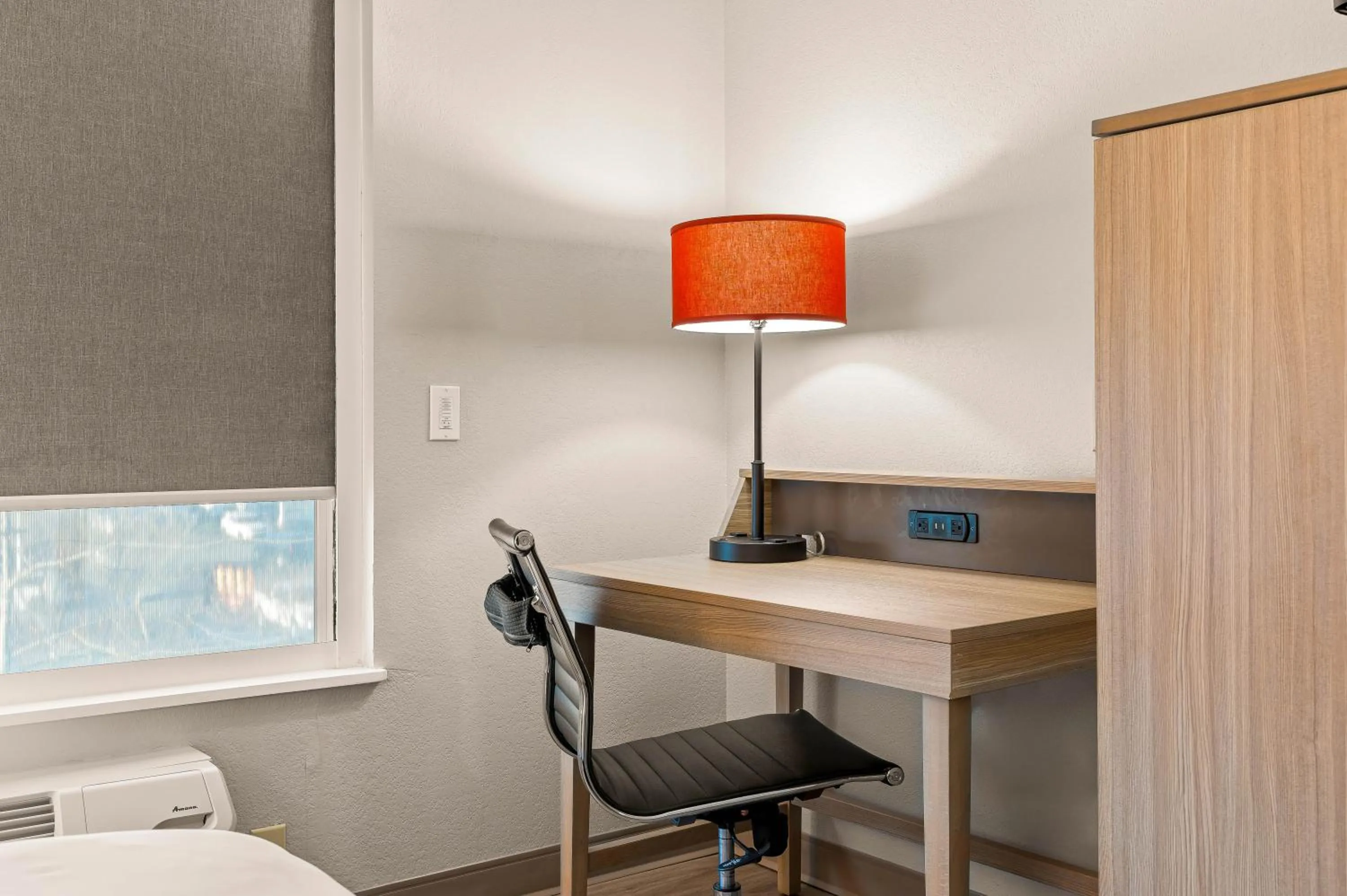 Country Inn & Suites by Radisson, Asheville - Outlet Mall