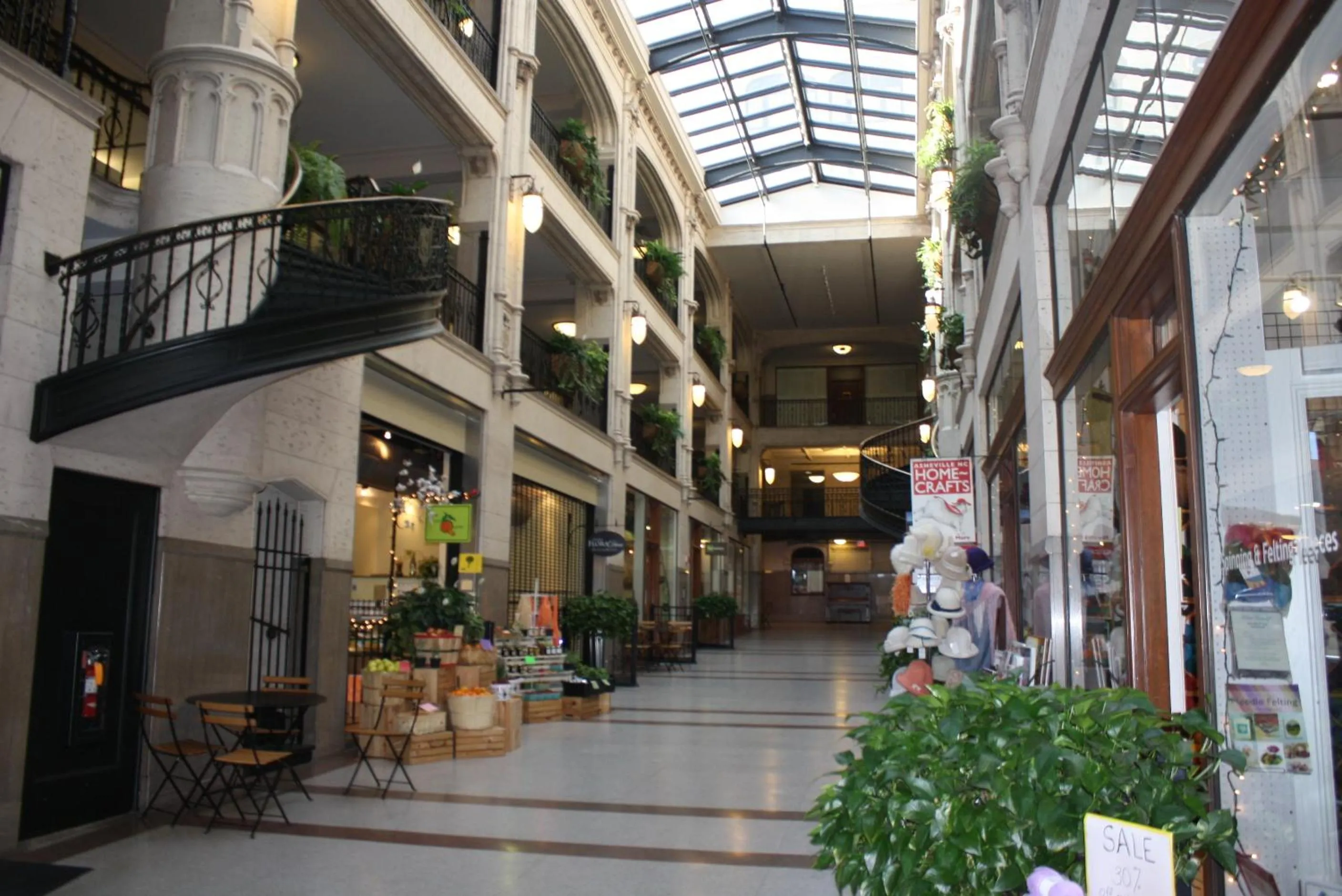 Lobby or reception in Country Inn & Suites by Radisson, Asheville - Outlet Mall