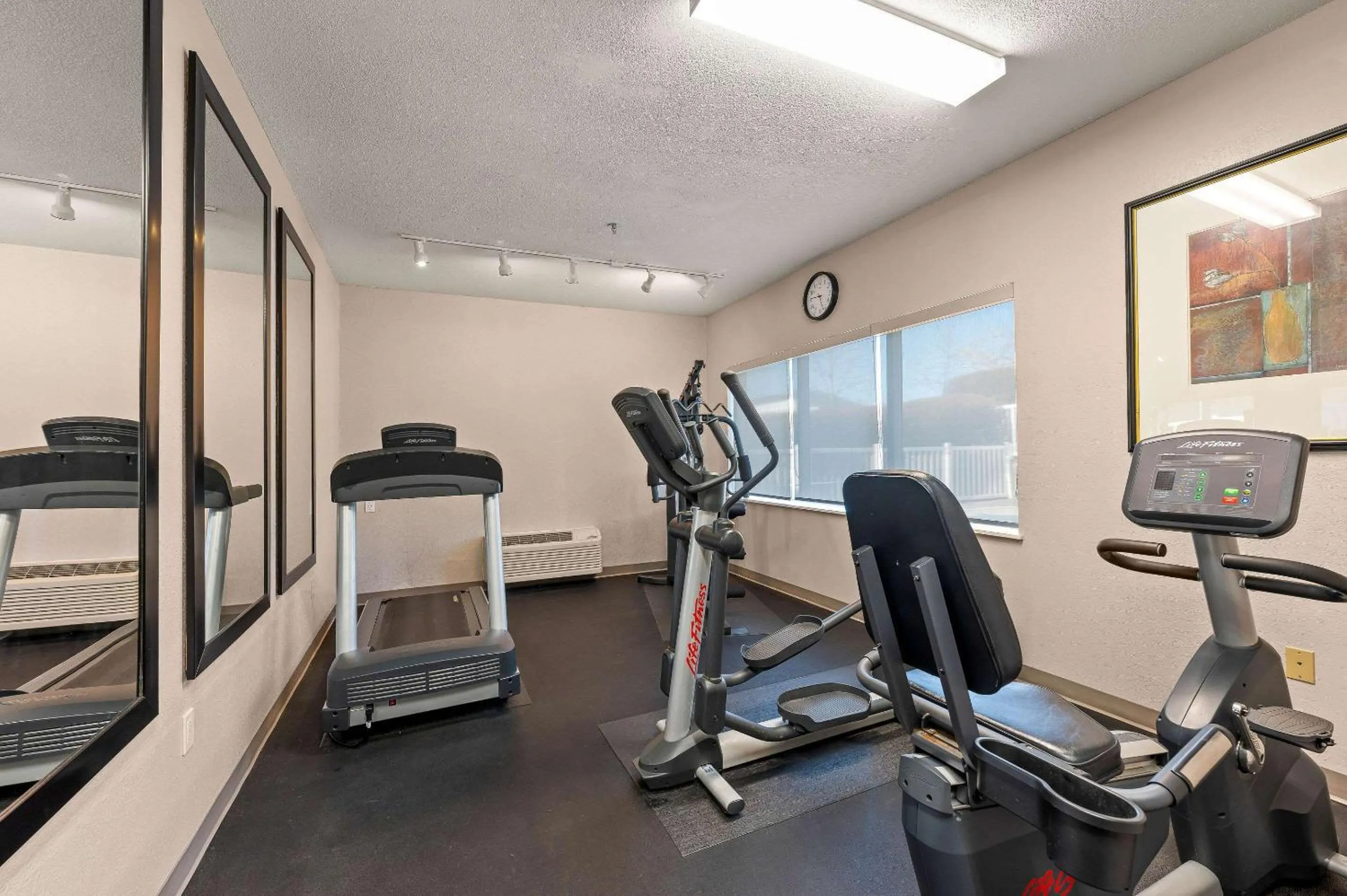 Fitness centre/facilities in Country Inn & Suites by Radisson, Asheville - Outlet Mall