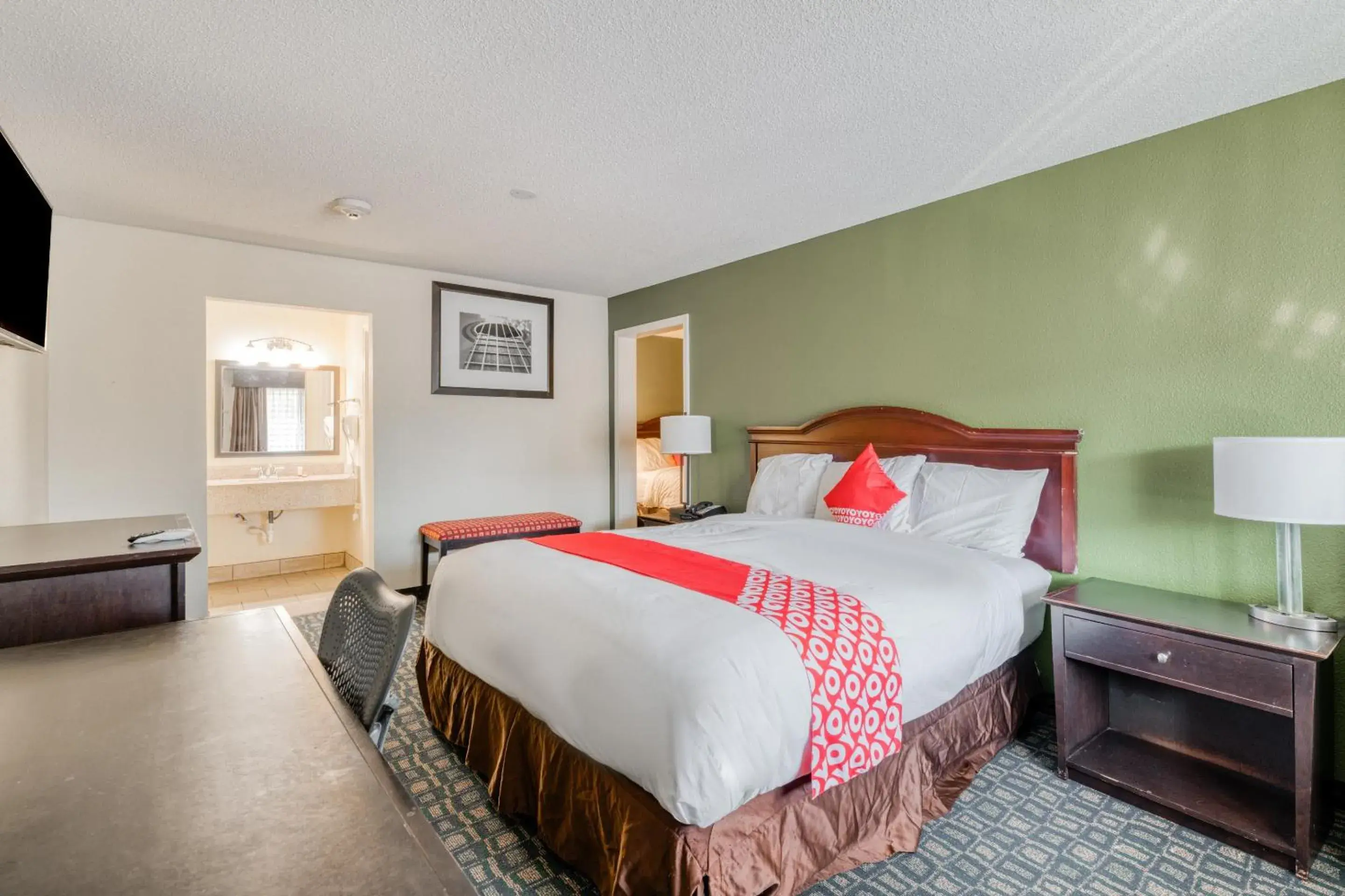 Two-Bedroom Suite in OYO Hotel Rosenberg TX I-69 Two-Bedroom Suite in OYO Hotel Rosenberg TX I-69