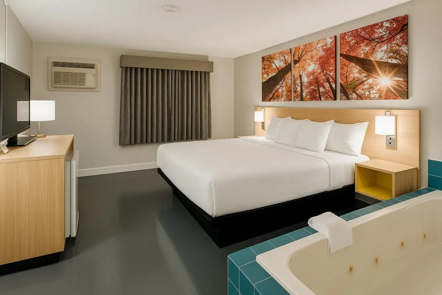 Bed in Fergus Inn Bed in Fergus Inn