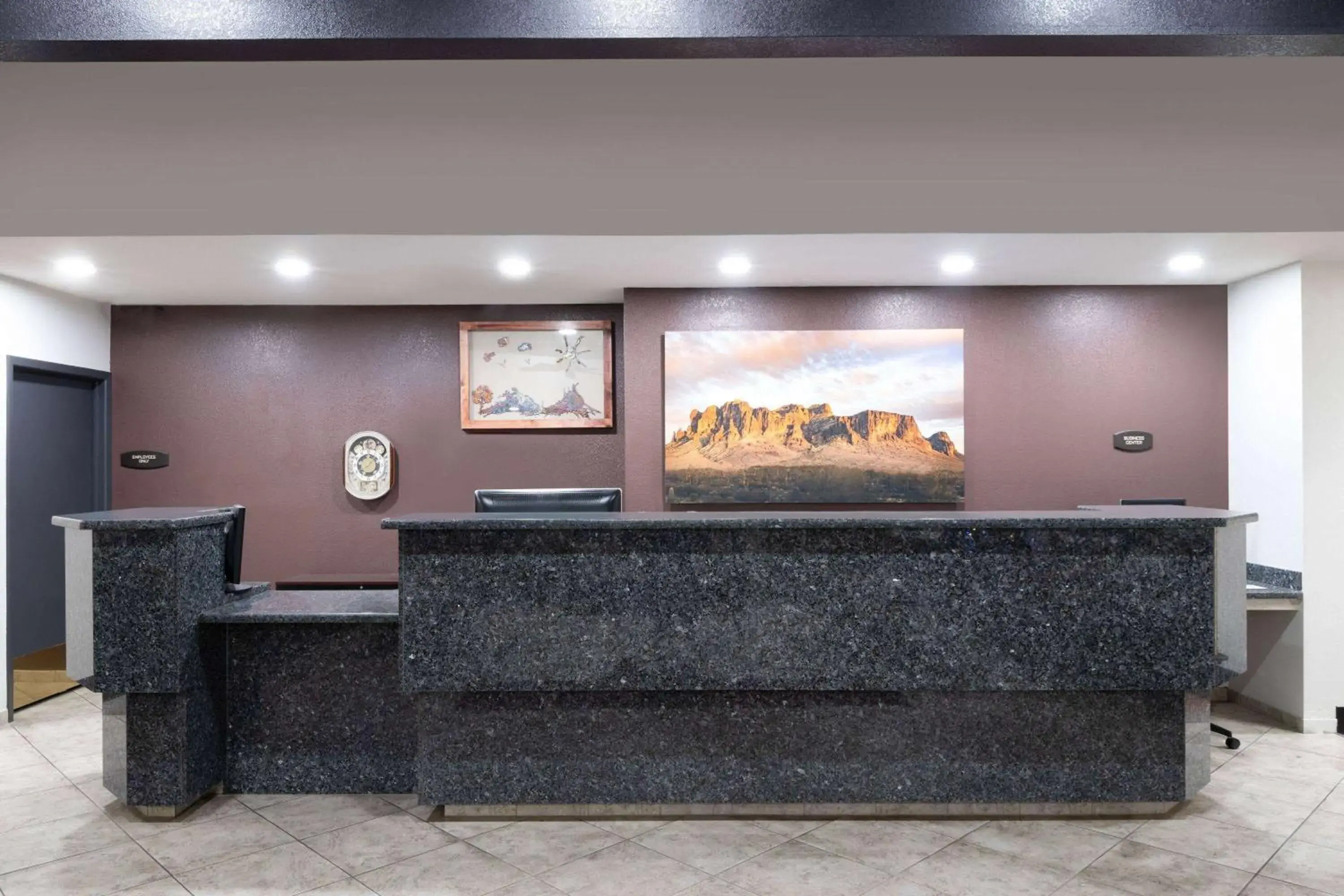 Lobby or reception in Travelodge by Wyndham Globe AZ Lobby or reception in Travelodge by Wyndham Globe AZ