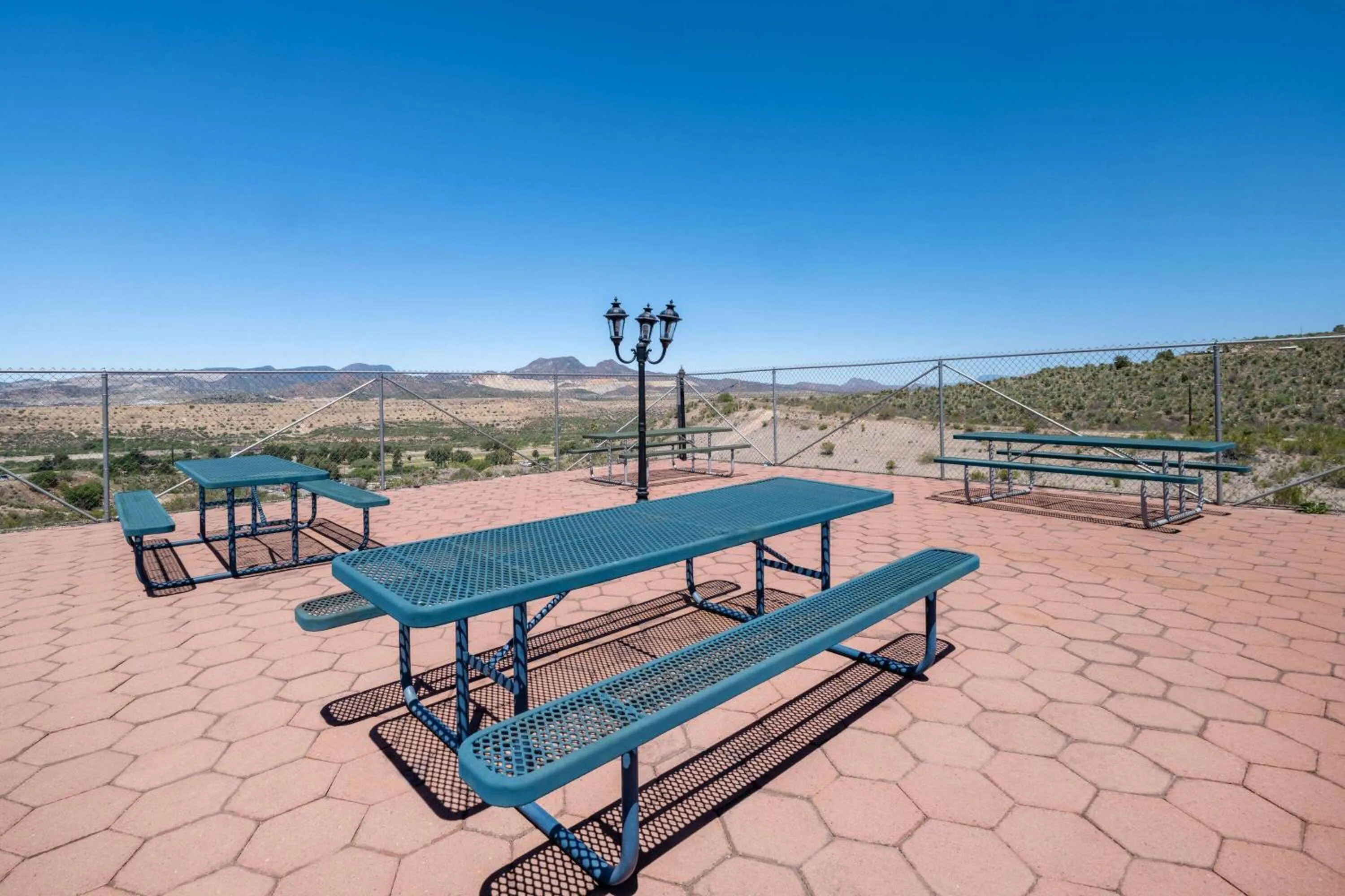 BBQ facilities in Travelodge by Wyndham Globe AZ