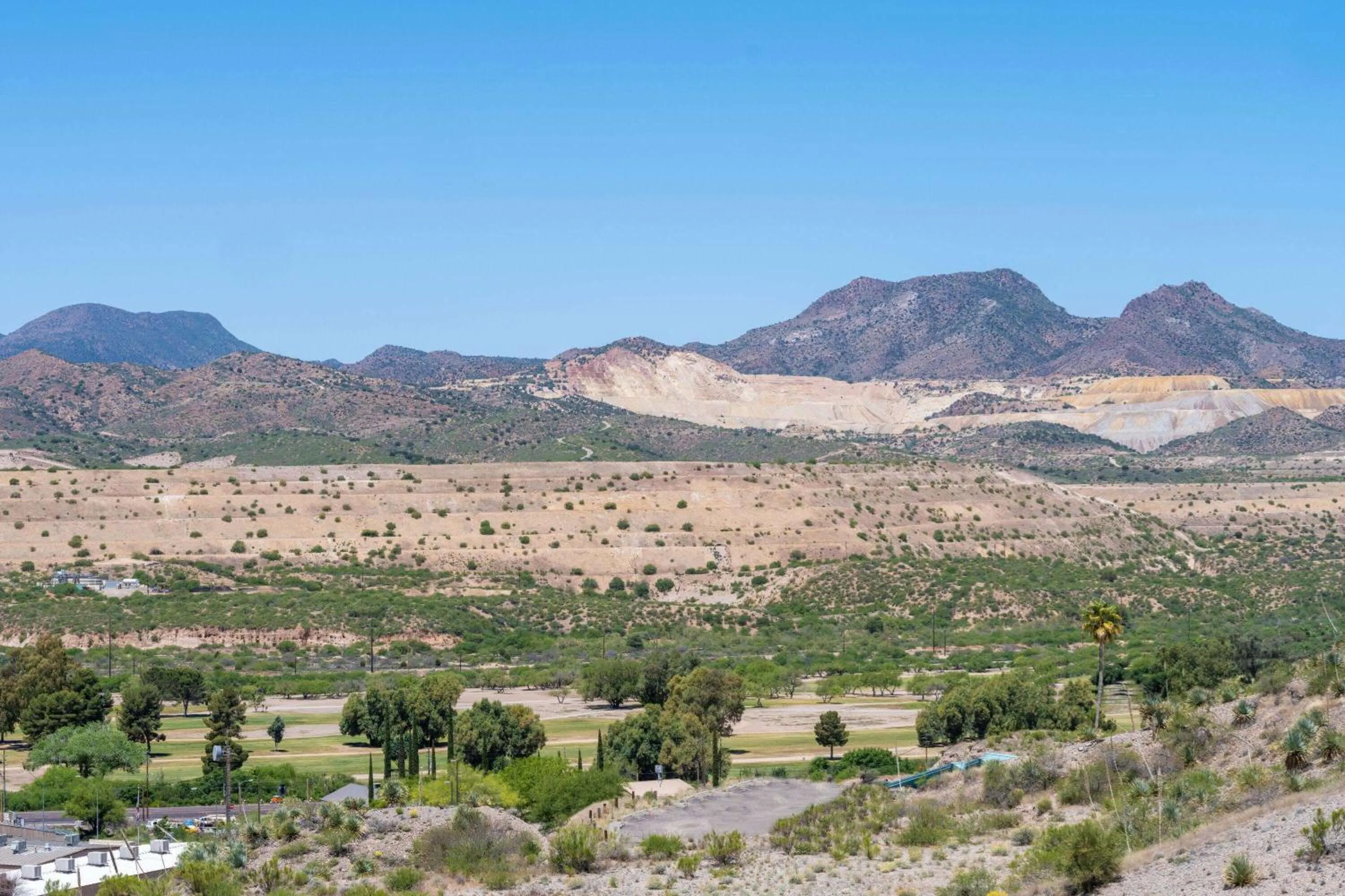 Property building in Travelodge by Wyndham Globe AZ