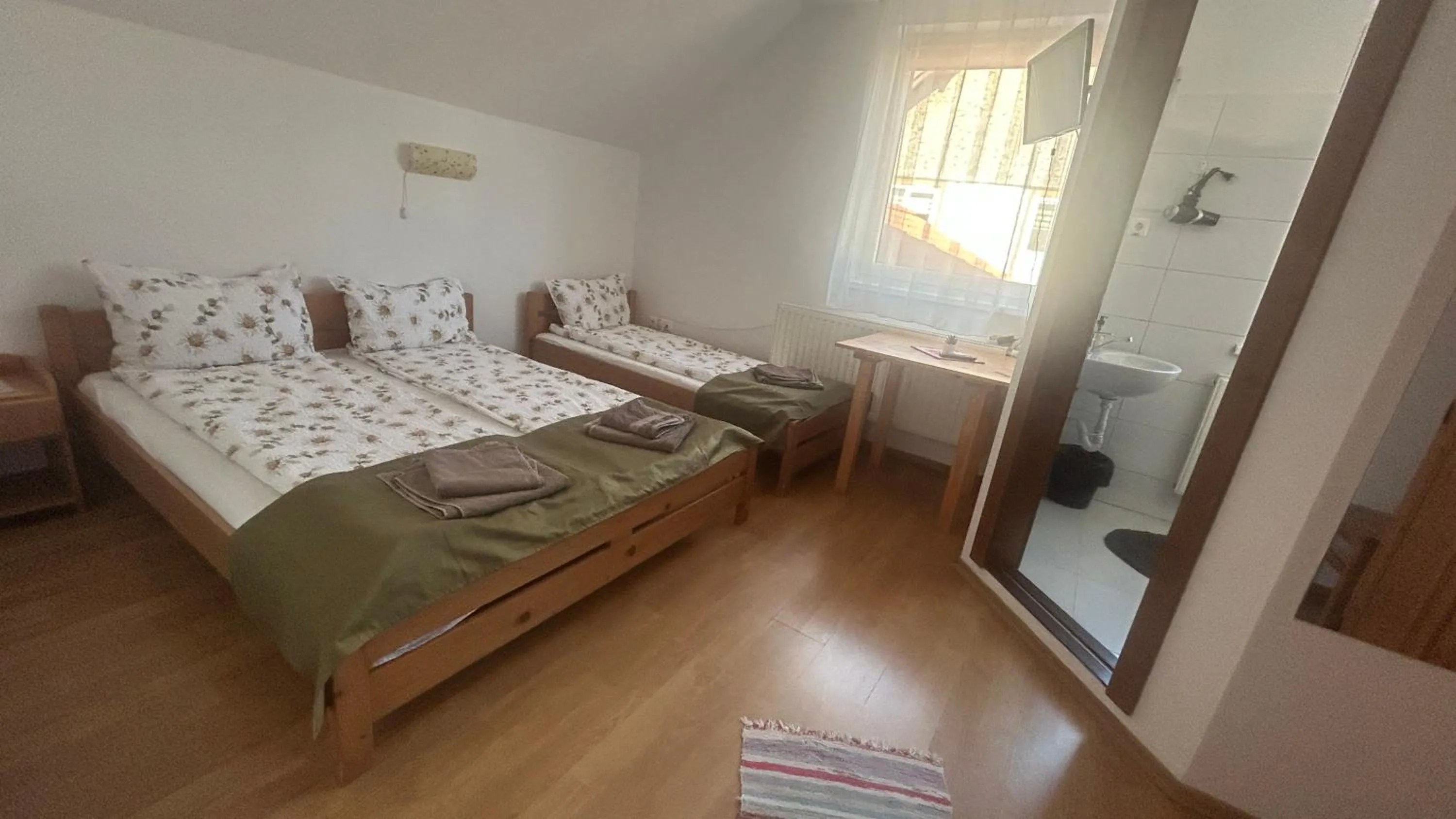 Bed in Kincses Panzió