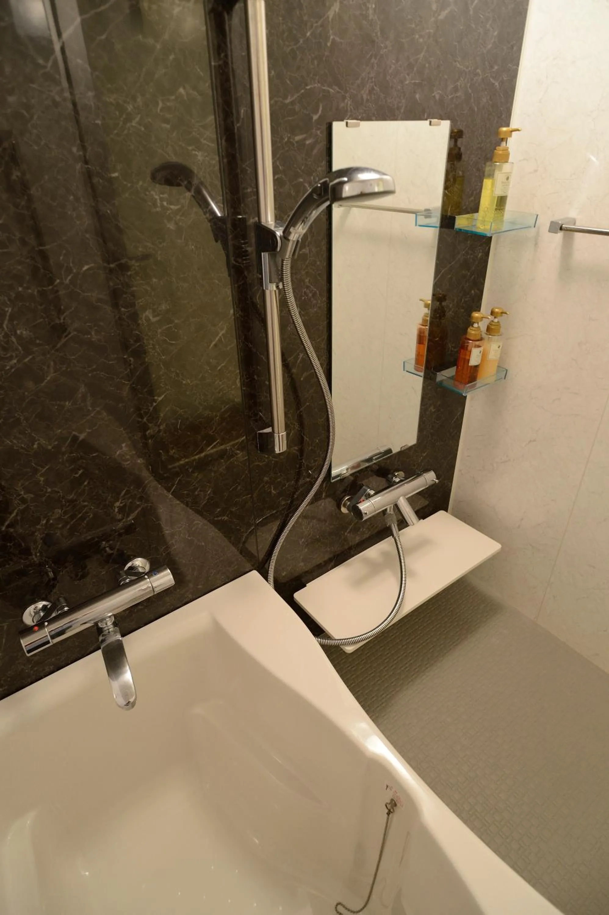 Bathroom in Natural Hot Spring Midosuji Hotel