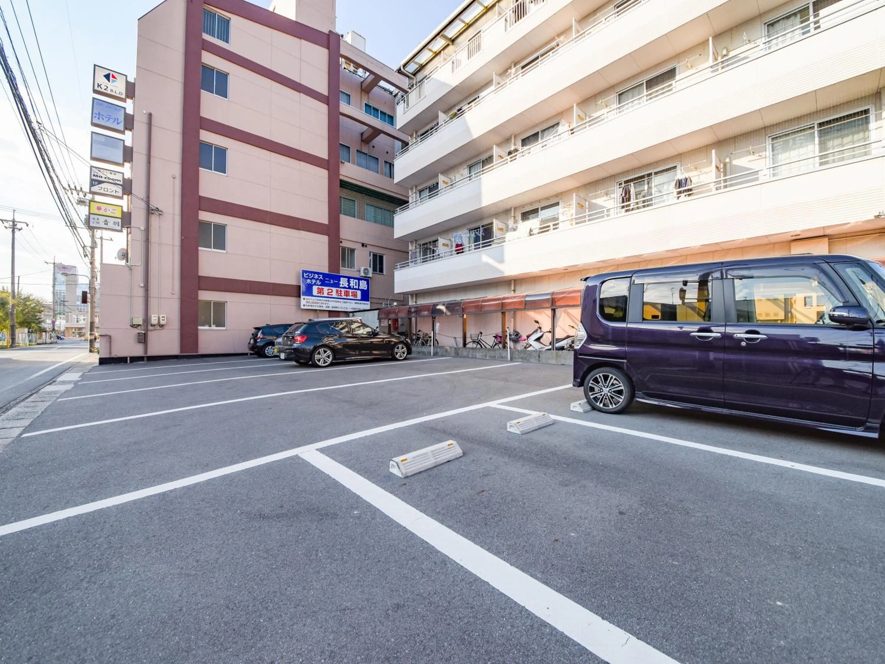 Property building in Business Hotel New Nagawajima