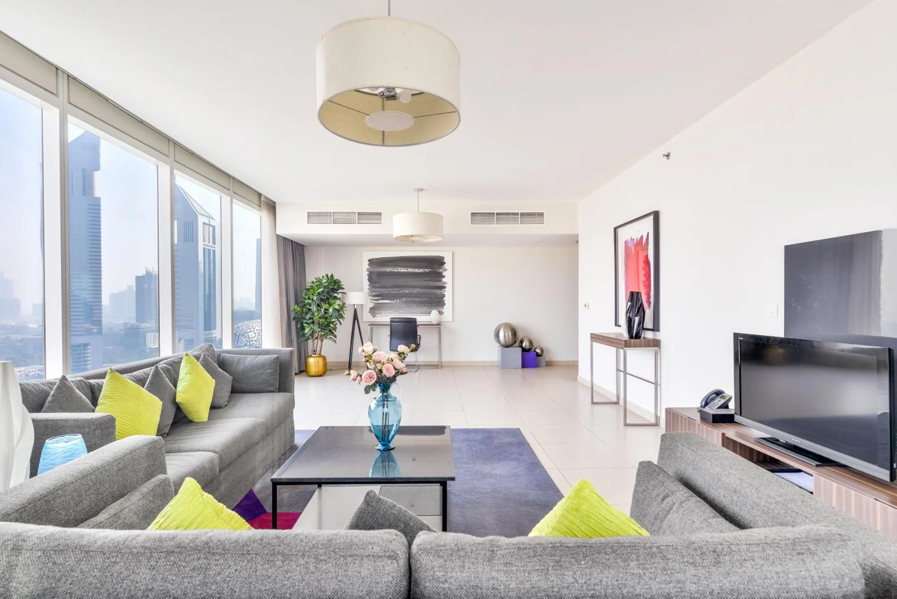 Living room in Nassima Tower Hotel Apartments