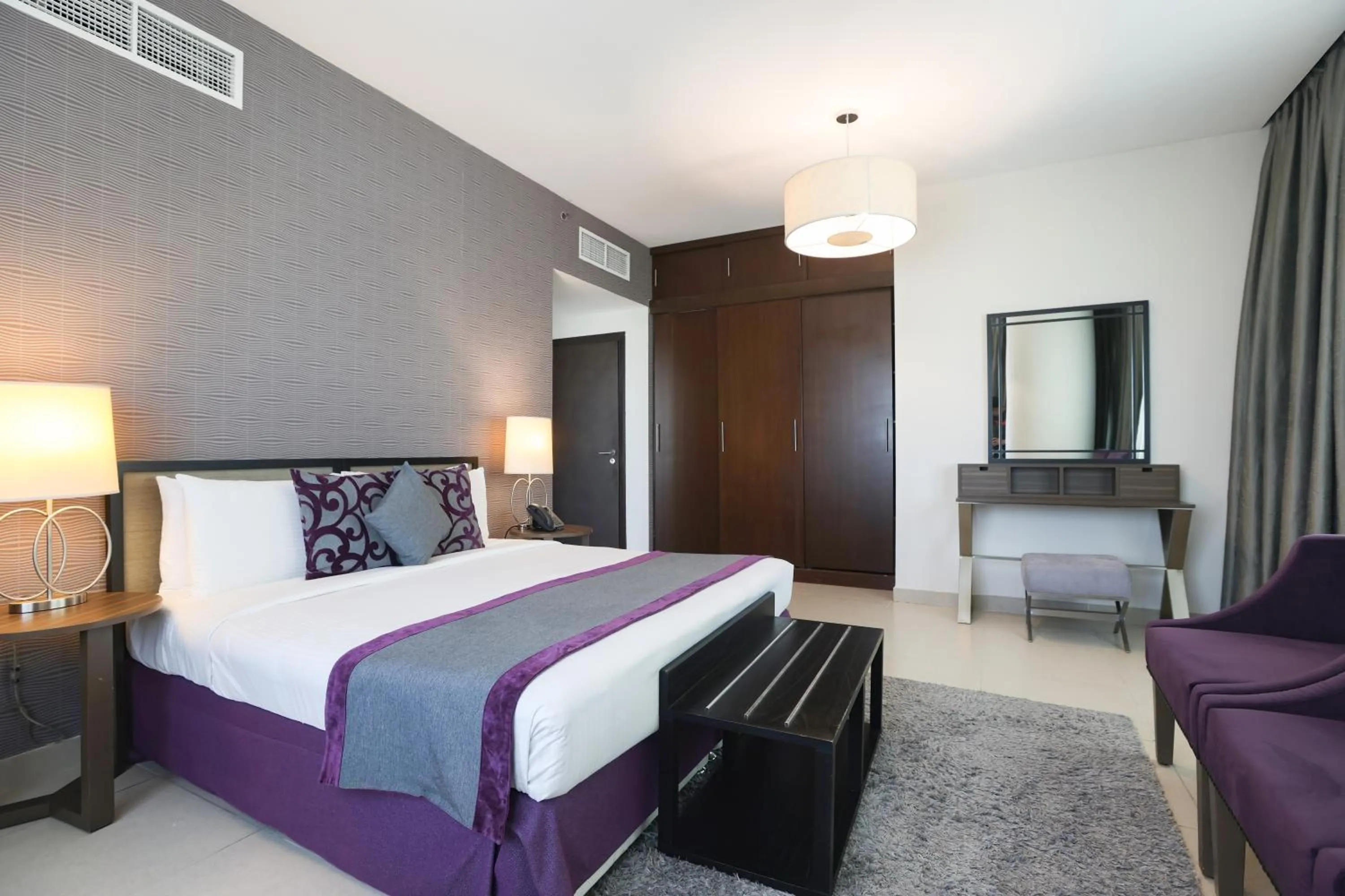 Bedroom, Bed in Nassima Tower Hotel Apartments