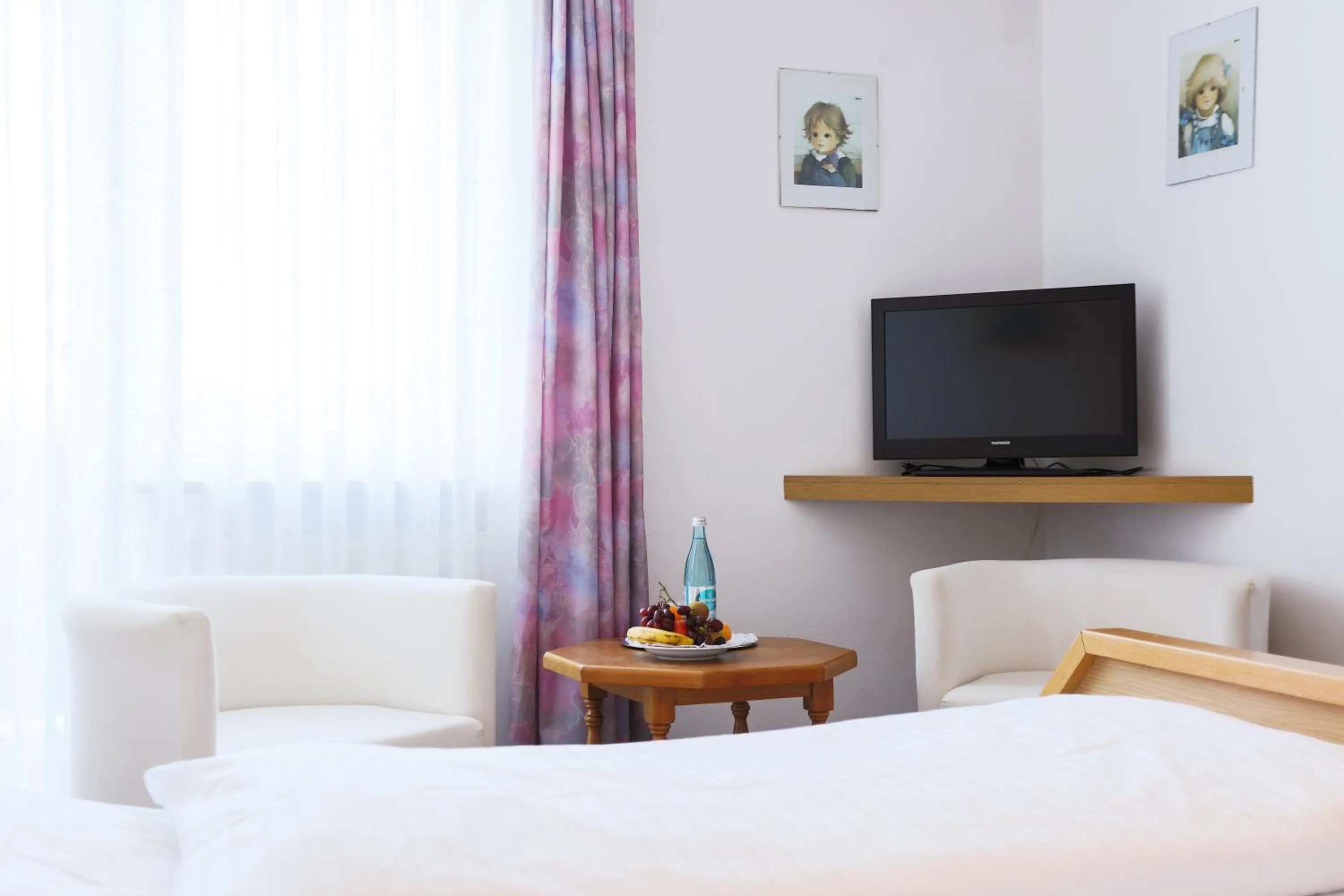 Seating area, Bed in Sattelbogener Hof