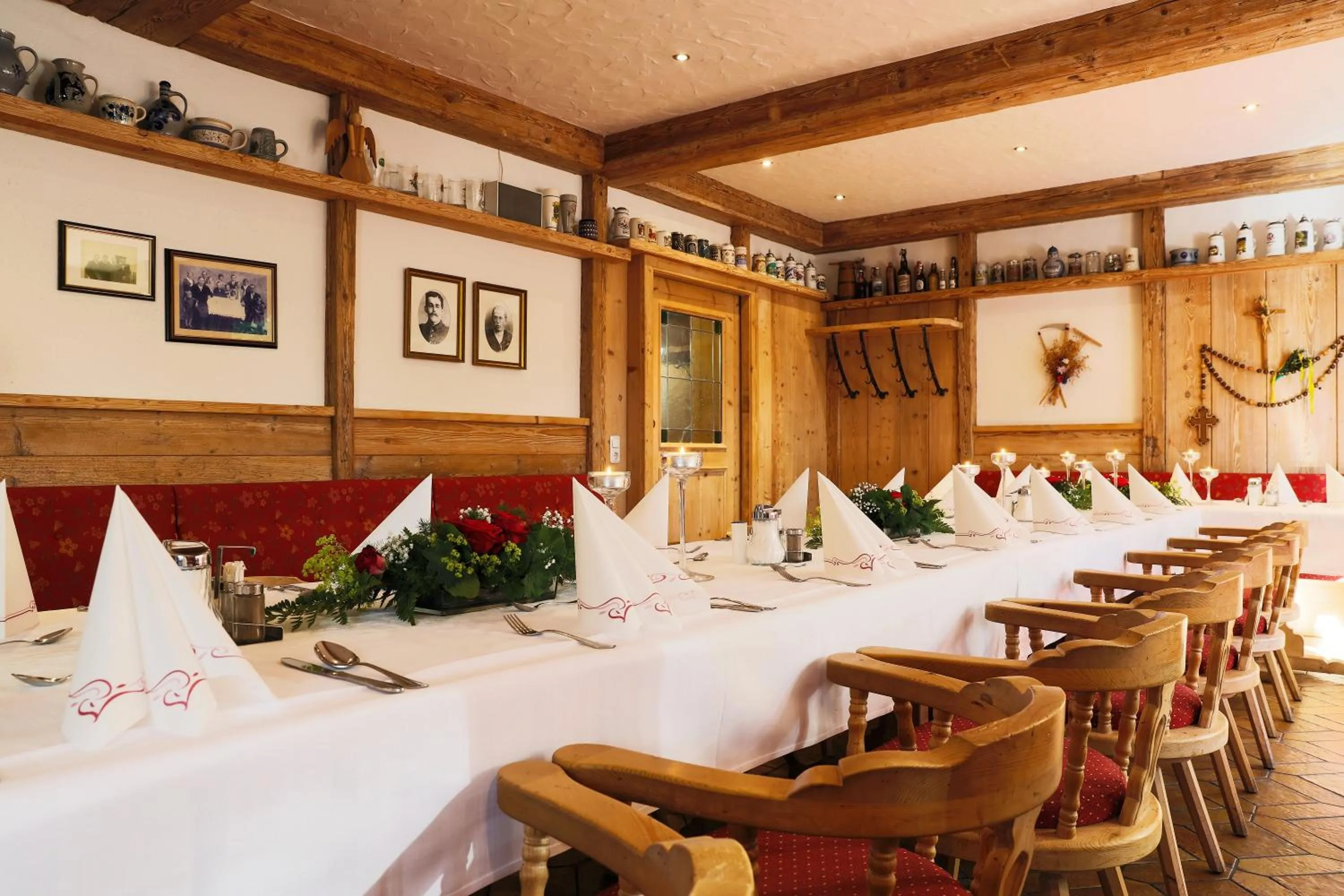 Restaurant/places to eat in Sattelbogener Hof