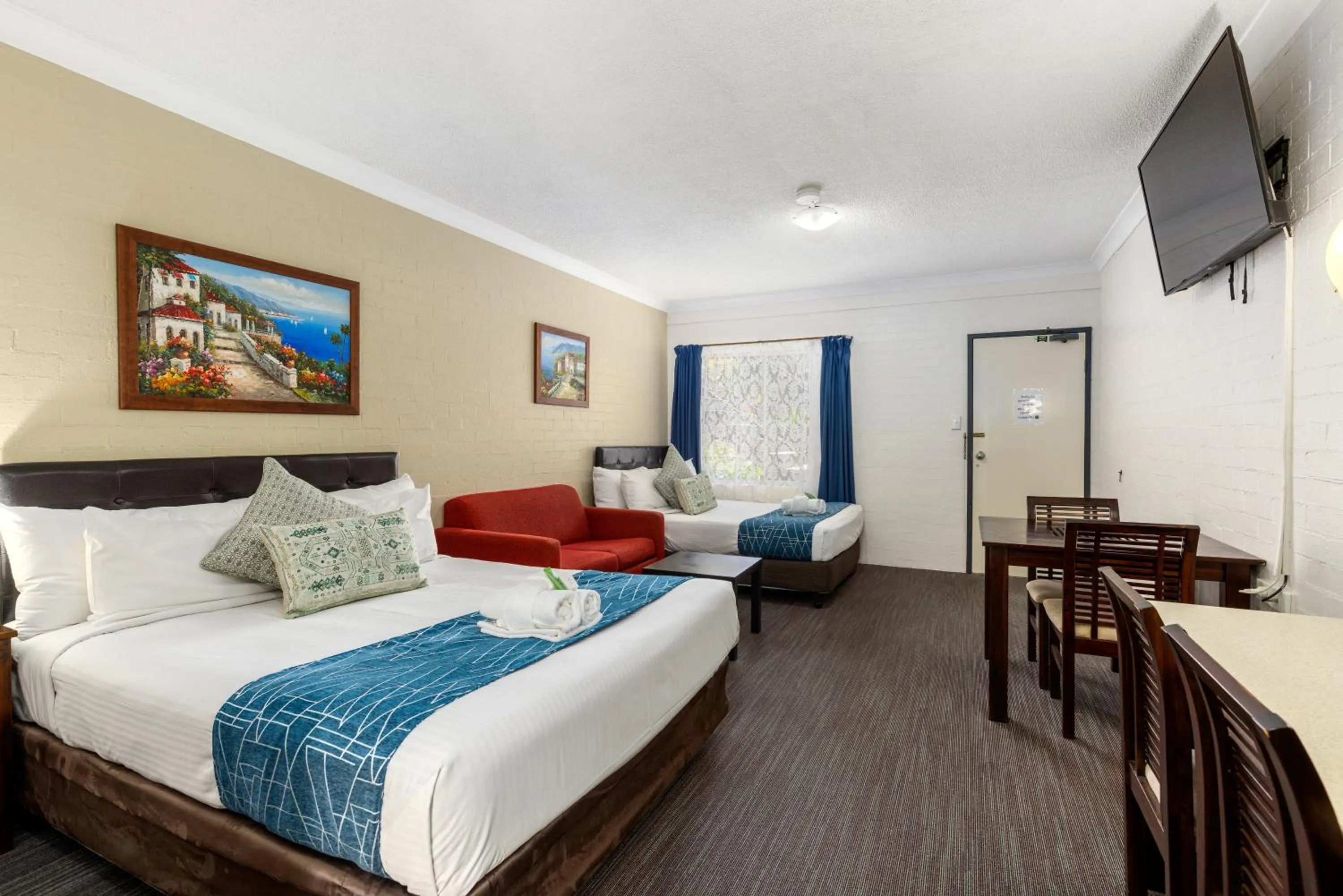 Queen Room with Two Queen Beds in Sanctuary Resort Motor Inn