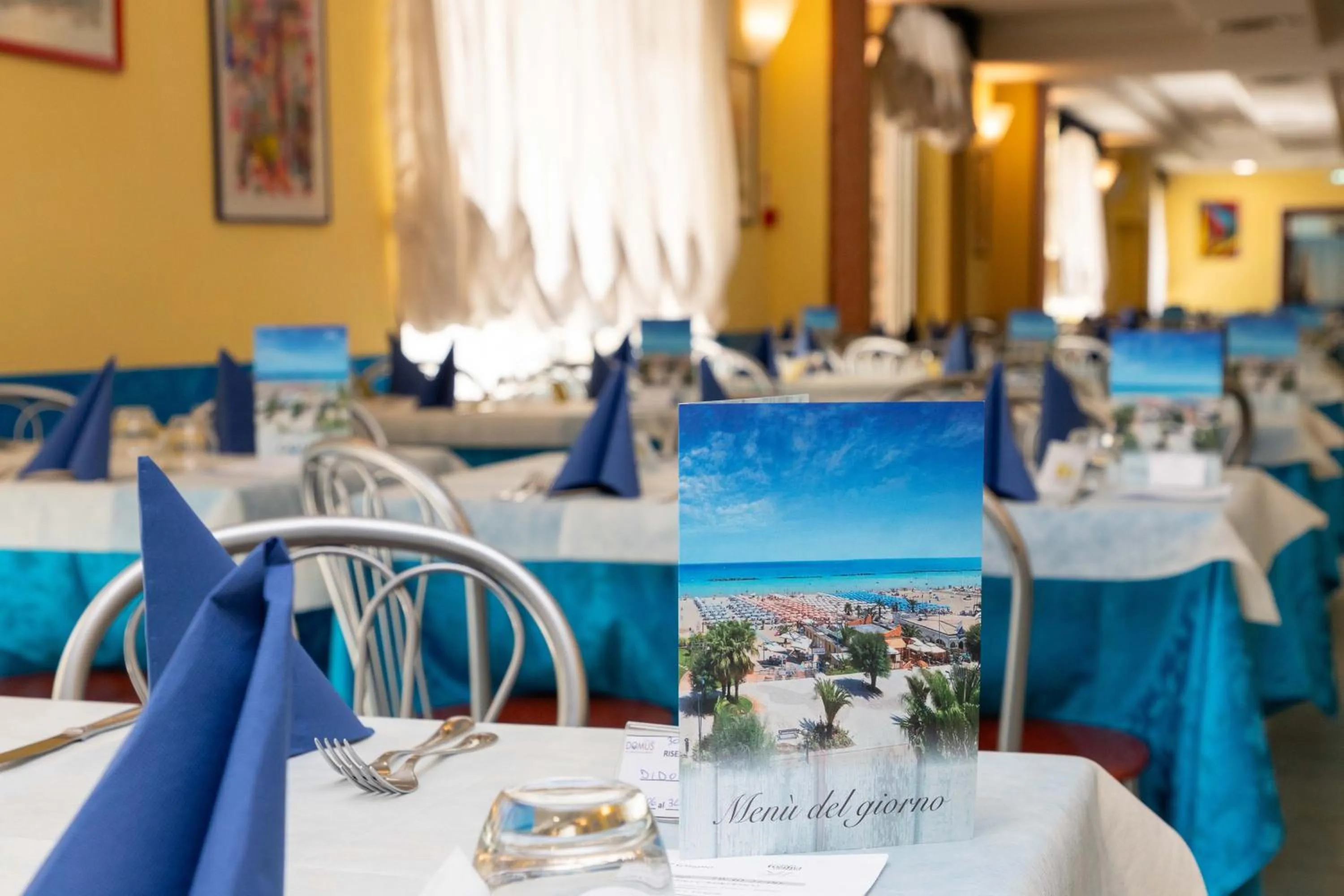 Restaurant/places to eat in Centro Vacanze Domus M.G.