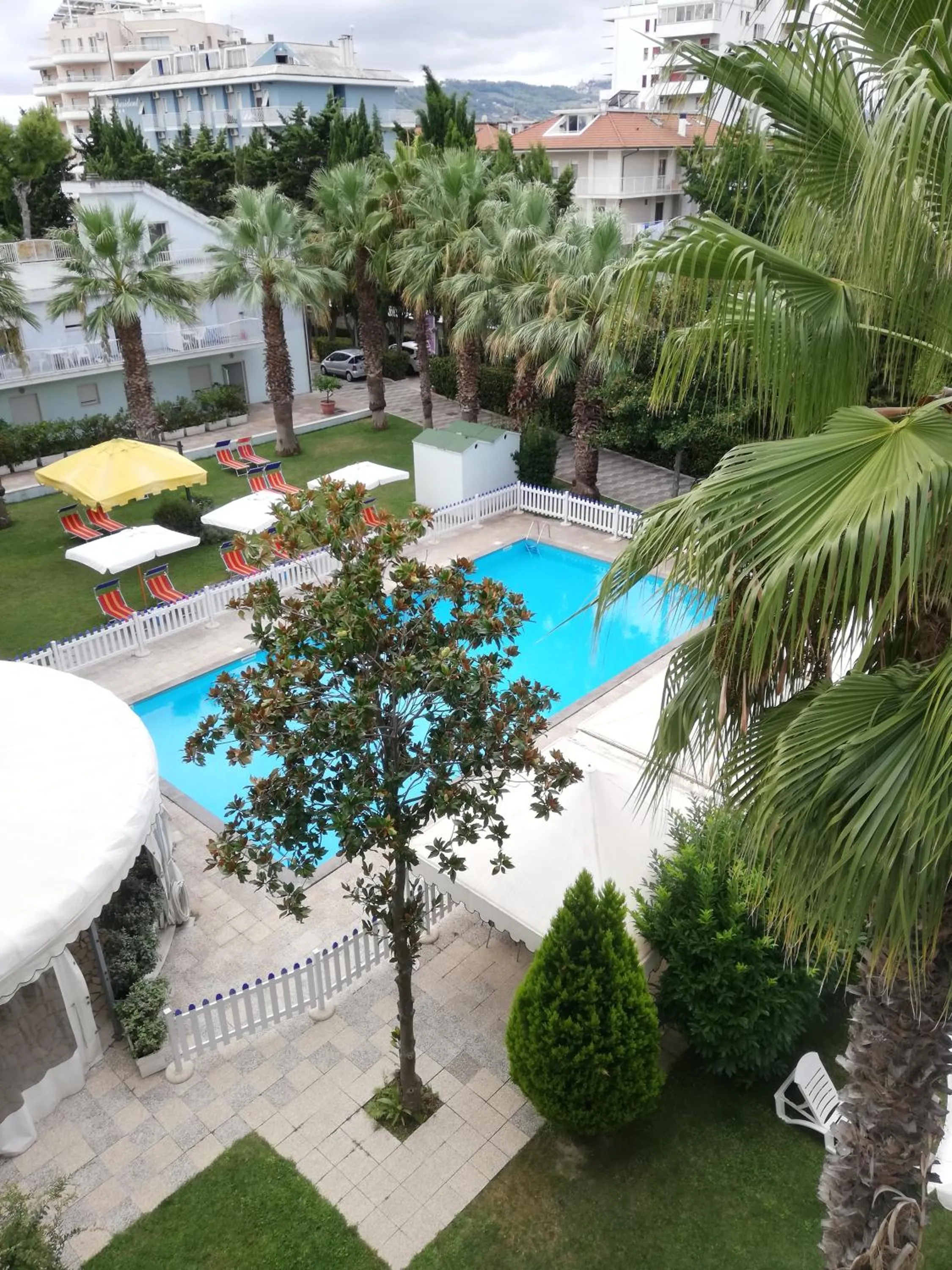 Swimming pool in Centro Vacanze Domus M.G.