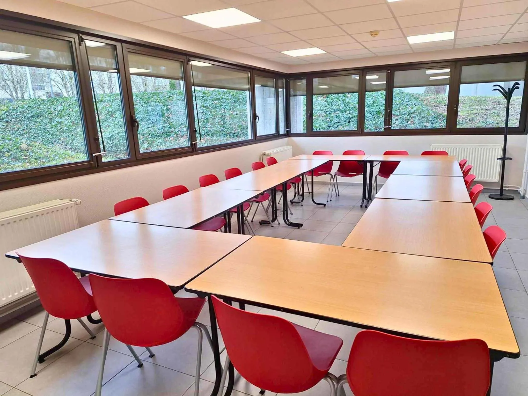 Meeting/conference room in CIS de Champagne - Ethic Etapes