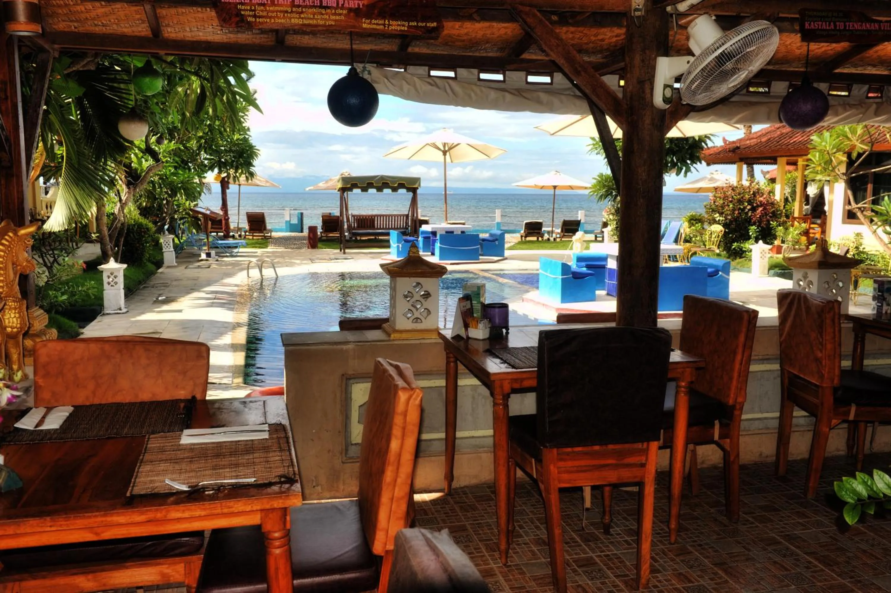 Restaurant/places to eat in Bali Seascape Beach Club