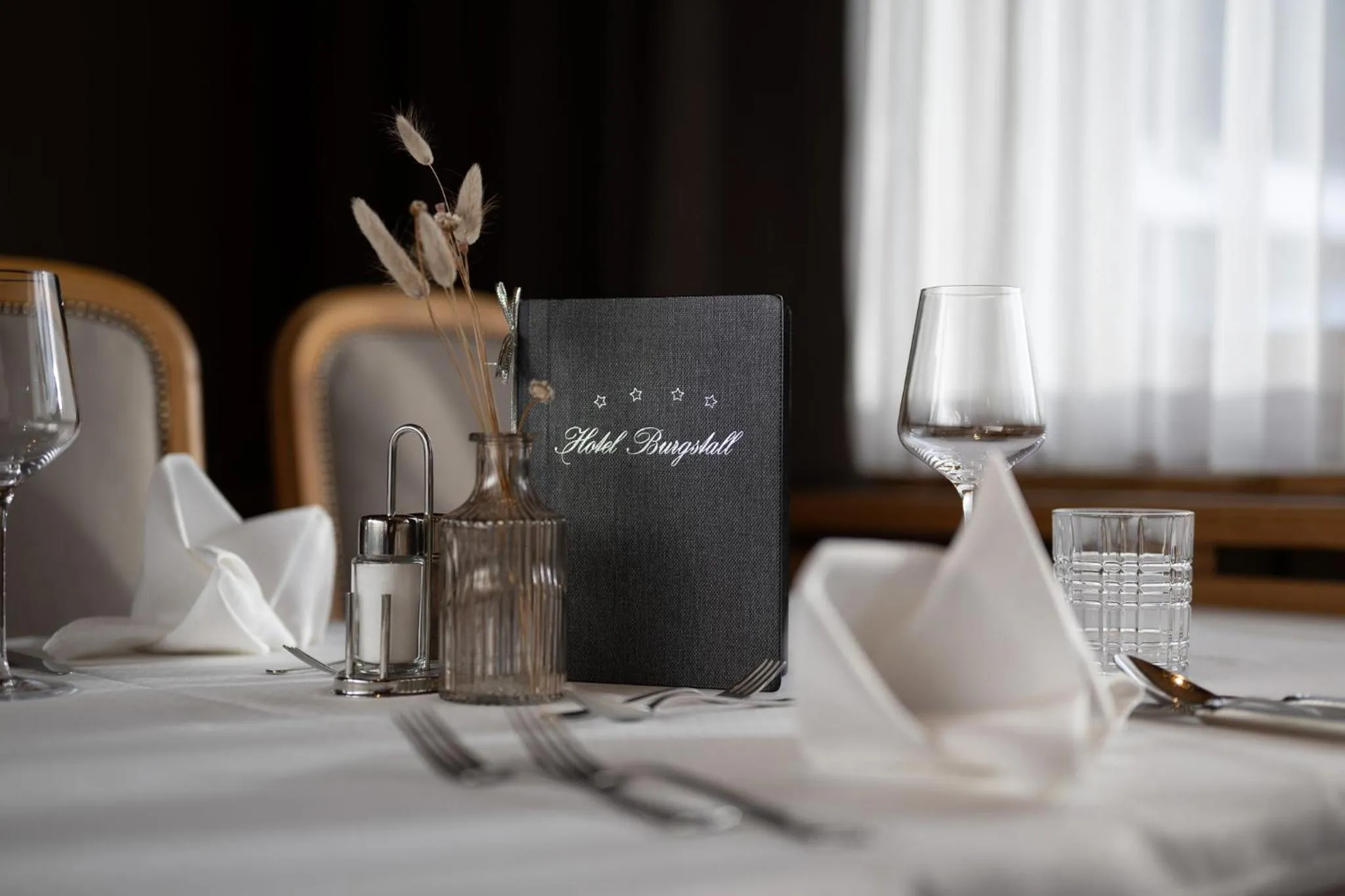 Restaurant/places to eat in Hotel Burgstall