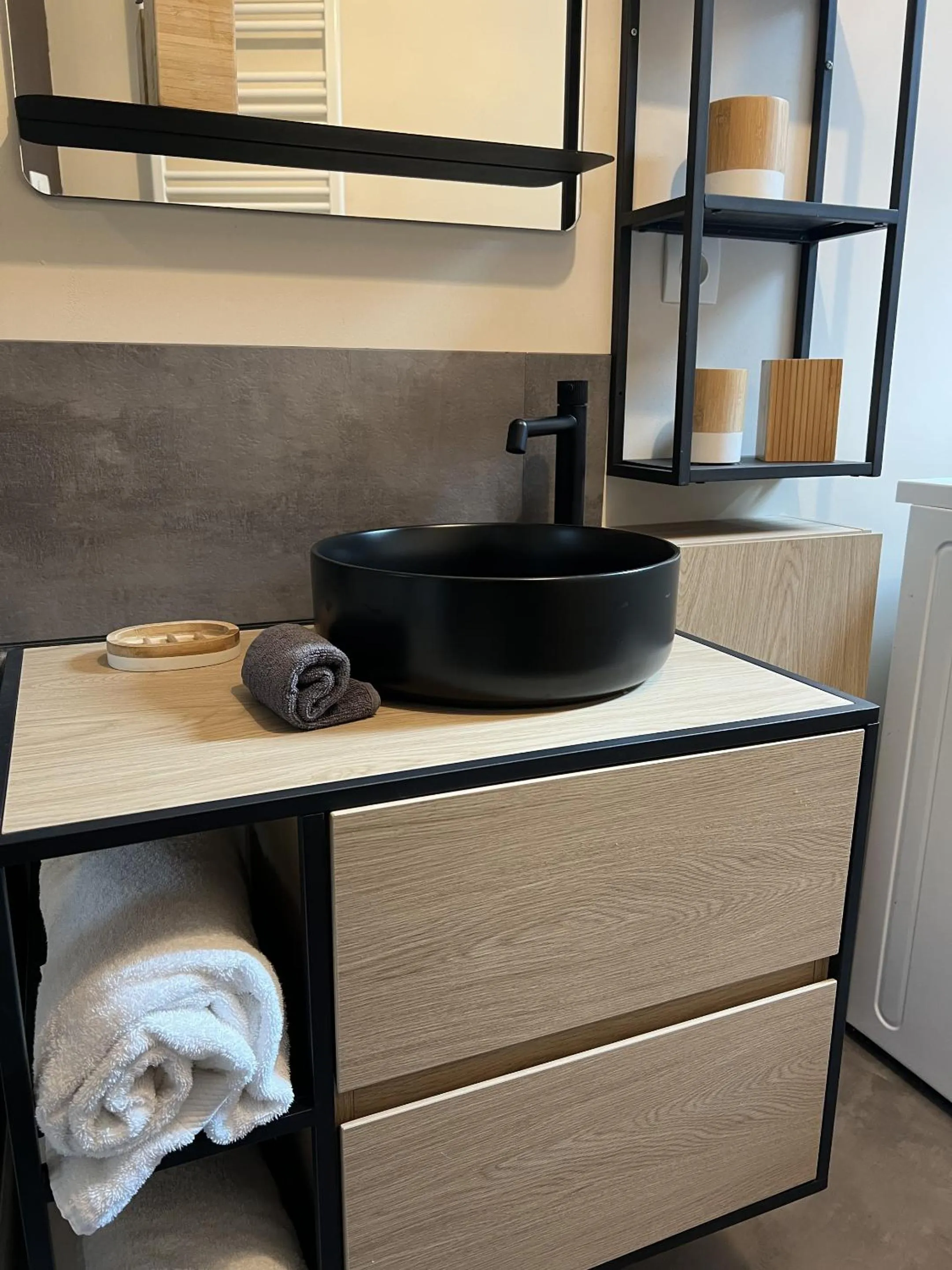 Bathroom in La Fabrique - Les Loges Normandes