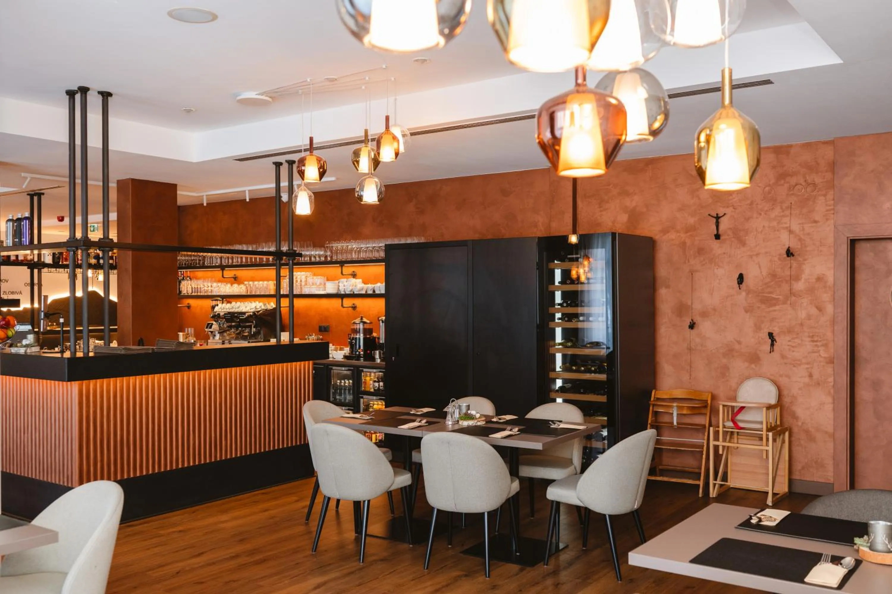 Restaurant/places to eat in Hotel Solisko