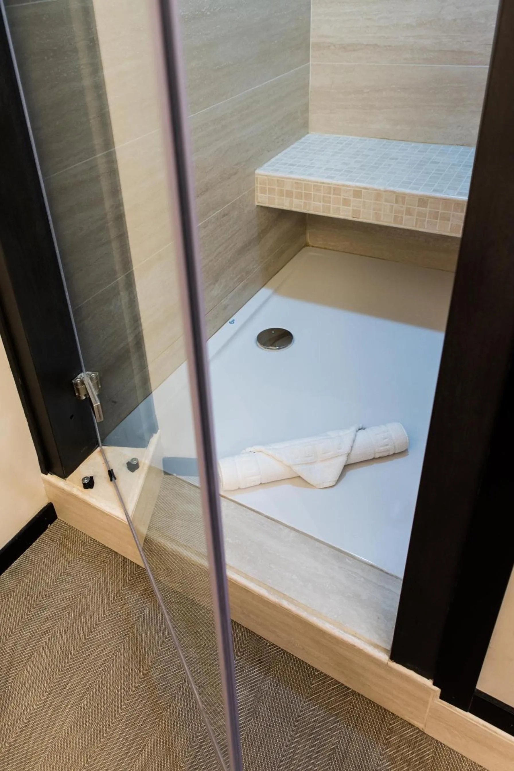 Shower in Unicum Vite