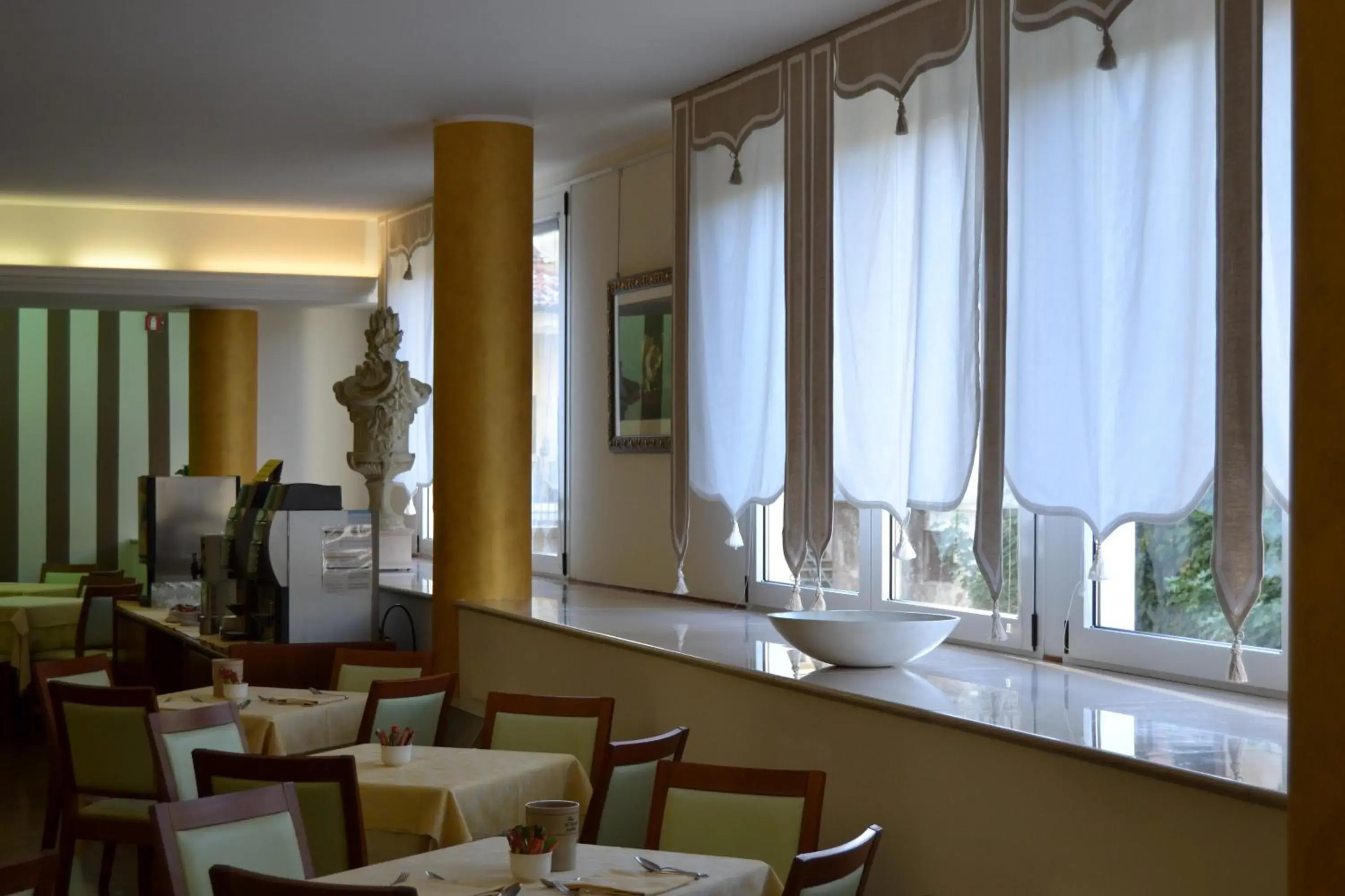 Restaurant/places to eat in Hotel Due Leoni Restaurant/places to eat in Hotel Due Leoni